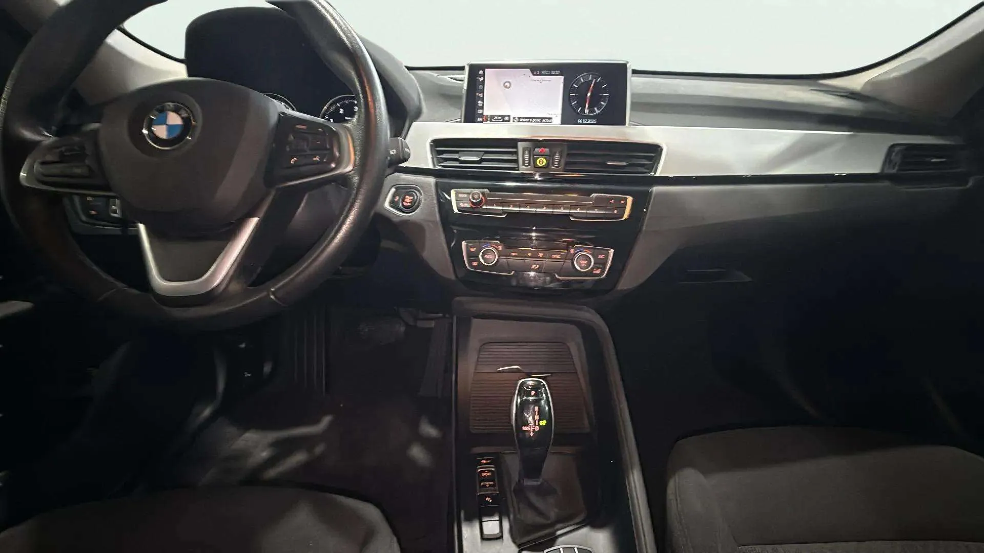 BMW X1 sDrive18dA Business - foto 16
