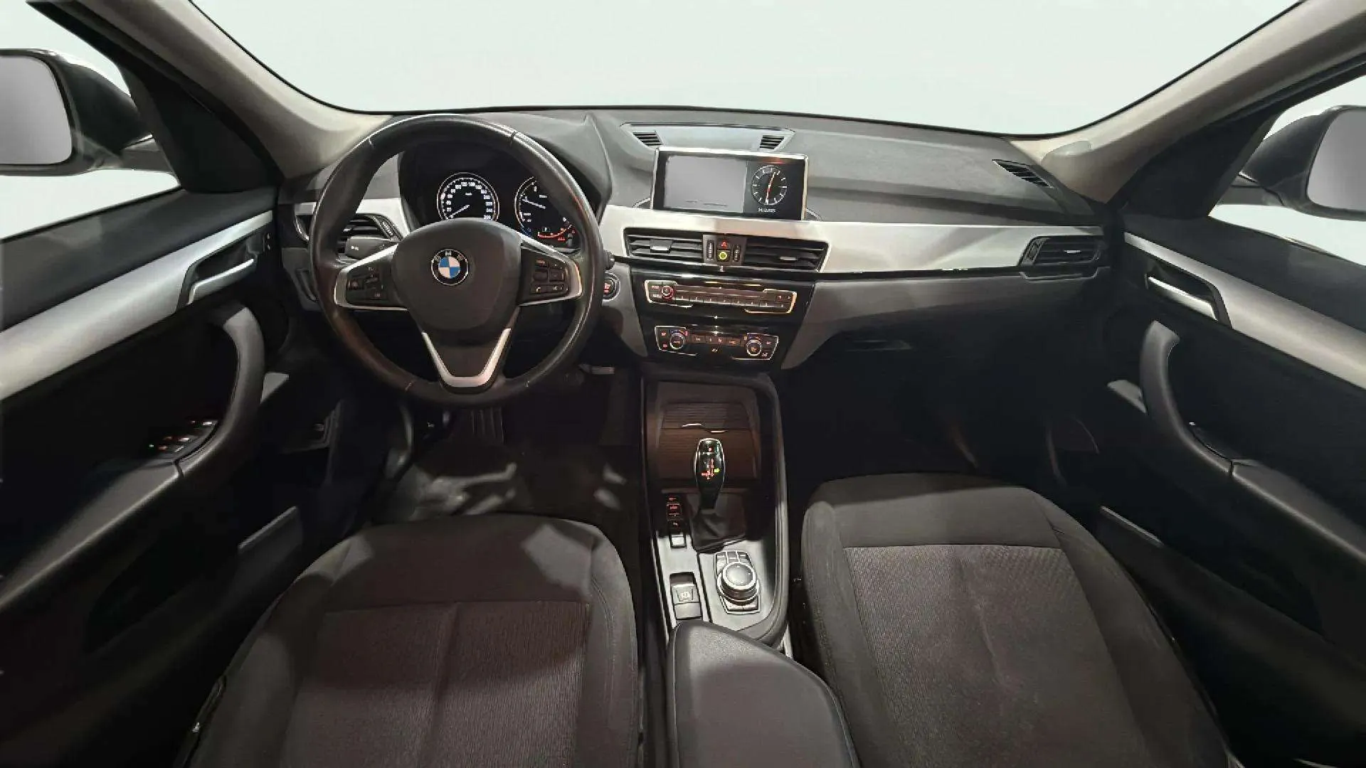BMW X1 sDrive18dA Business - foto 15
