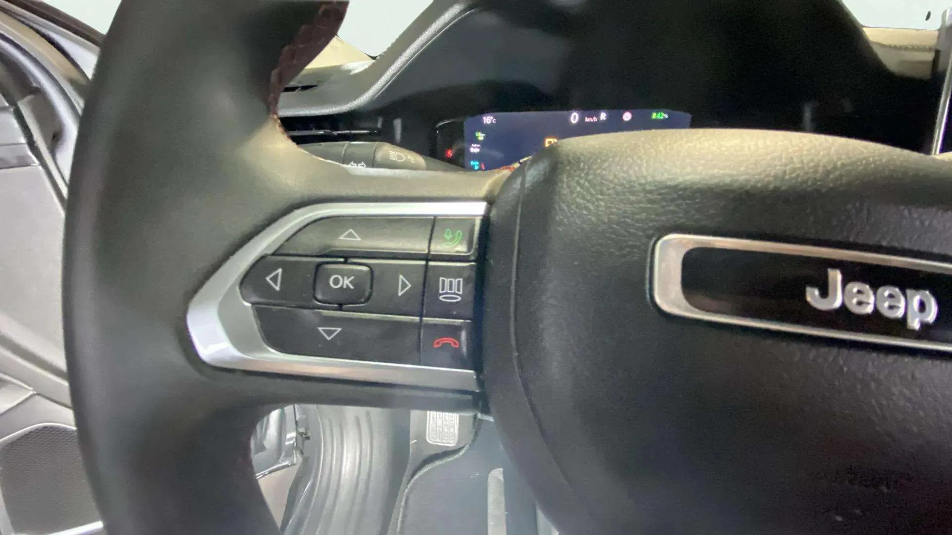 Jeep Compass 1.3 PHEV S AWD - foto 31