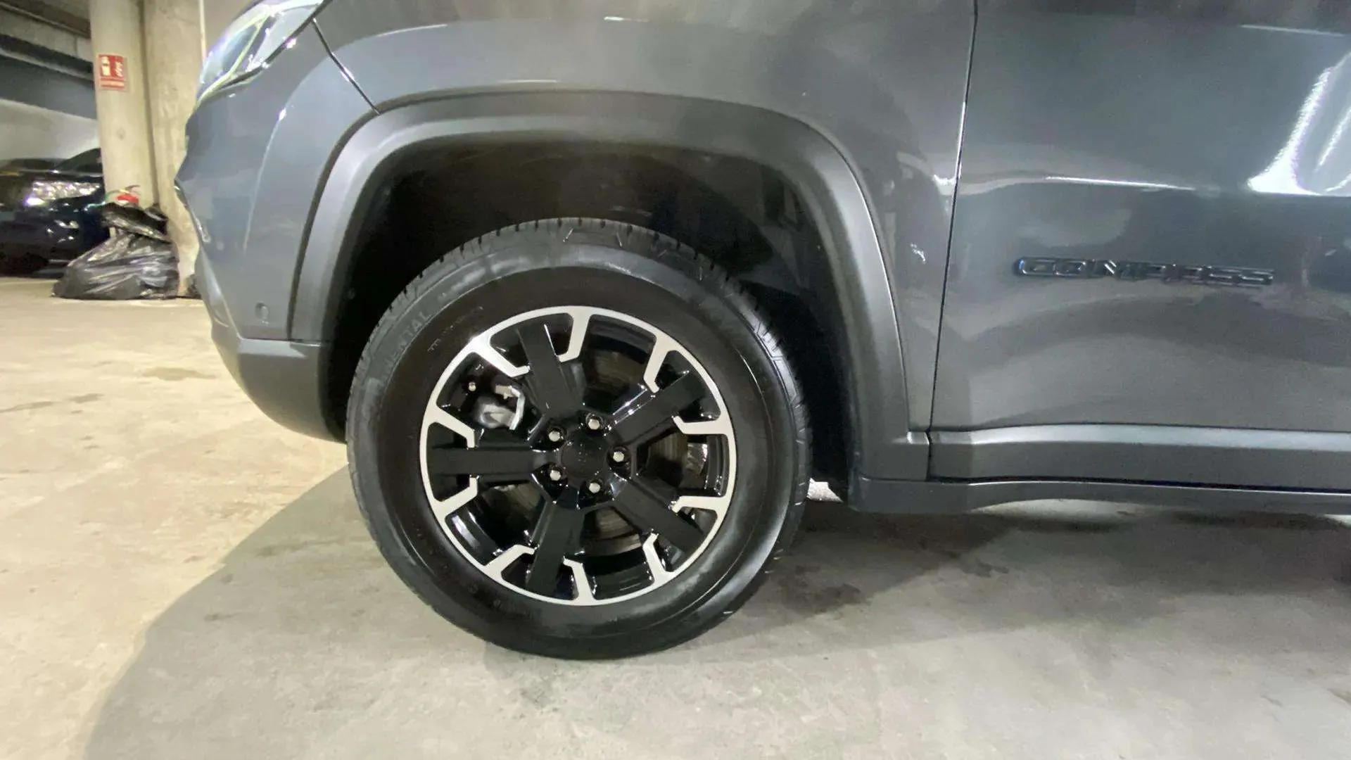 Jeep Compass 1.3 PHEV S AWD - foto 21