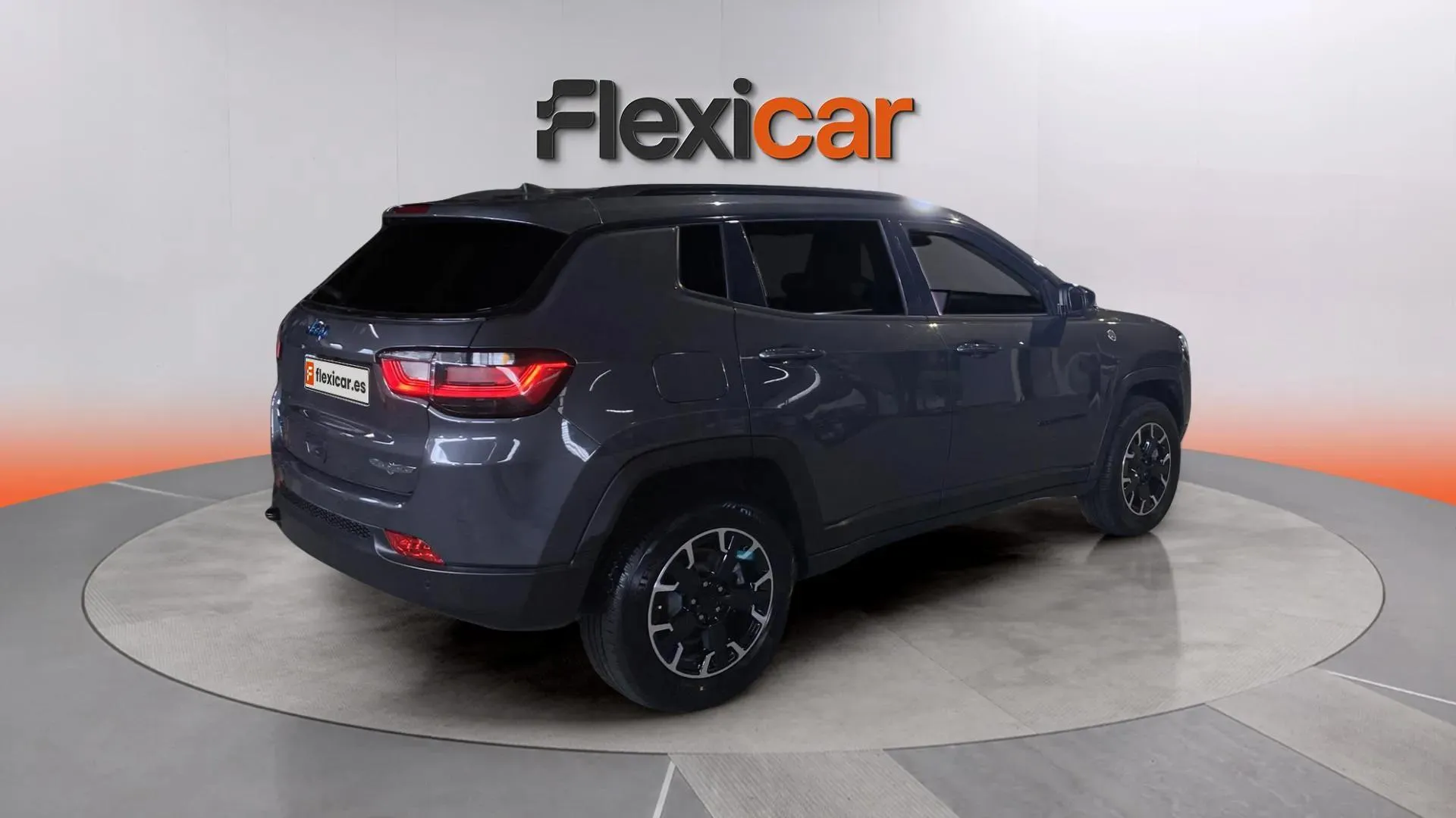 Jeep Compass 1.3 PHEV S AWD - foto 9