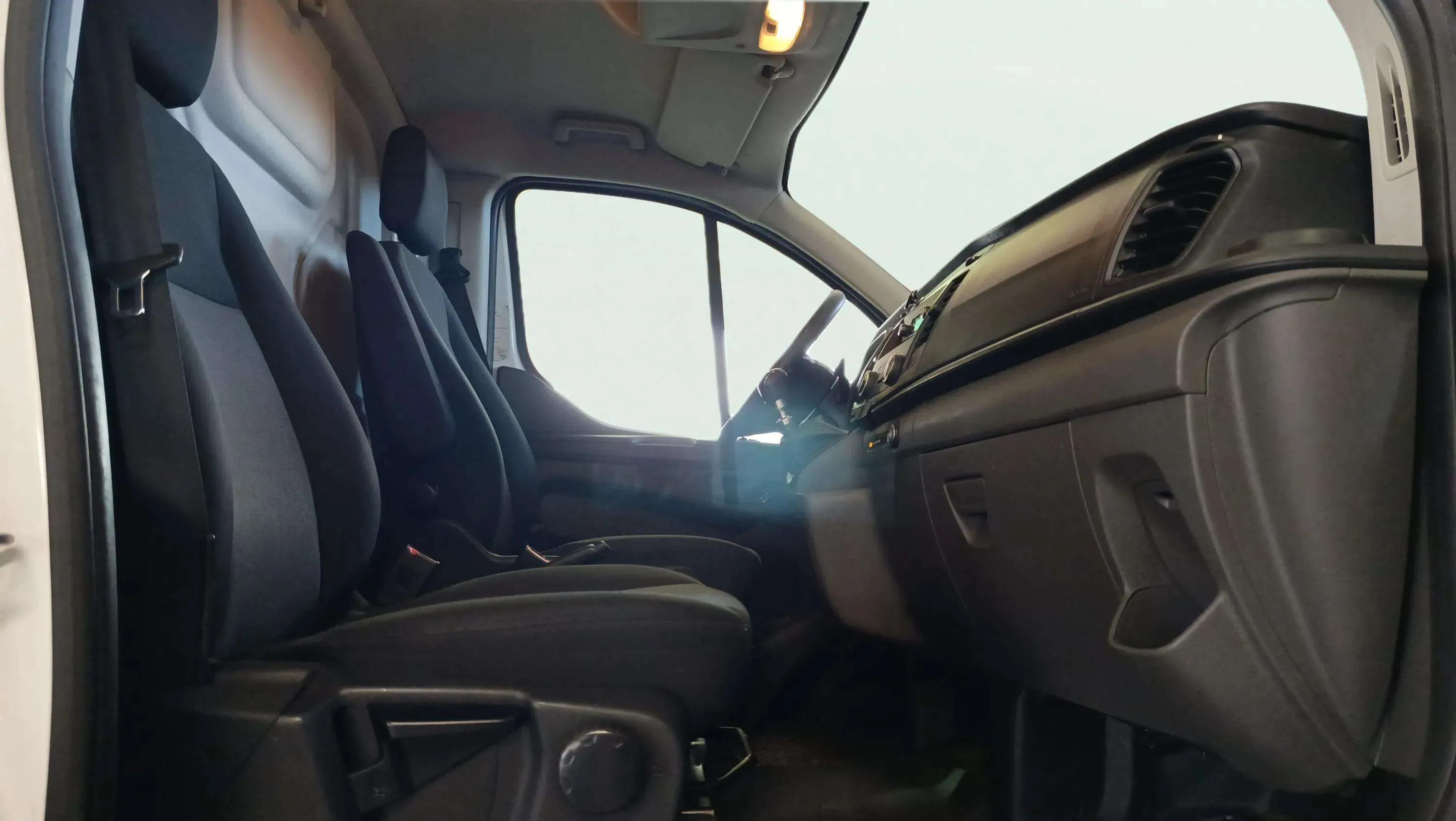 Ford Transit Custom 2.0 Diesel - foto 20
