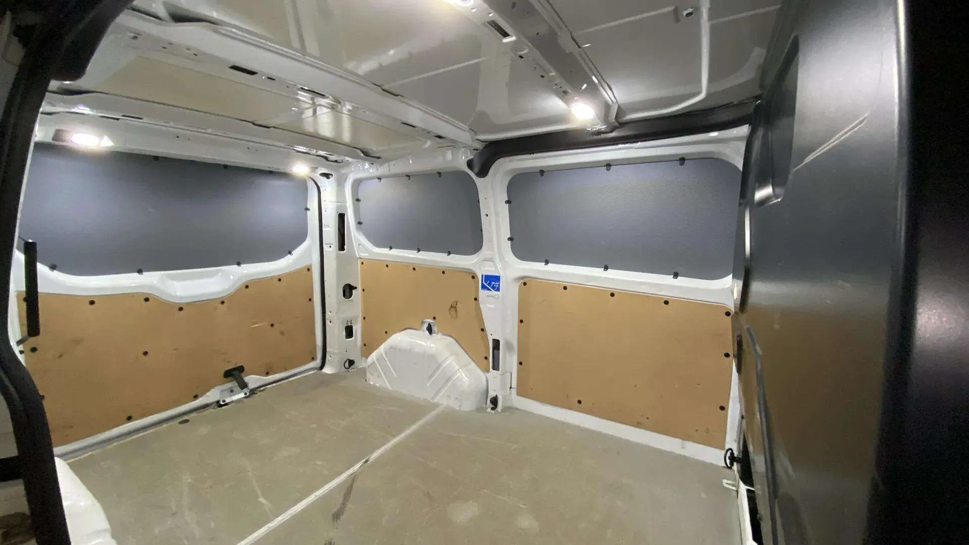 Ford Transit Custom 2.0 Diesel - foto 21