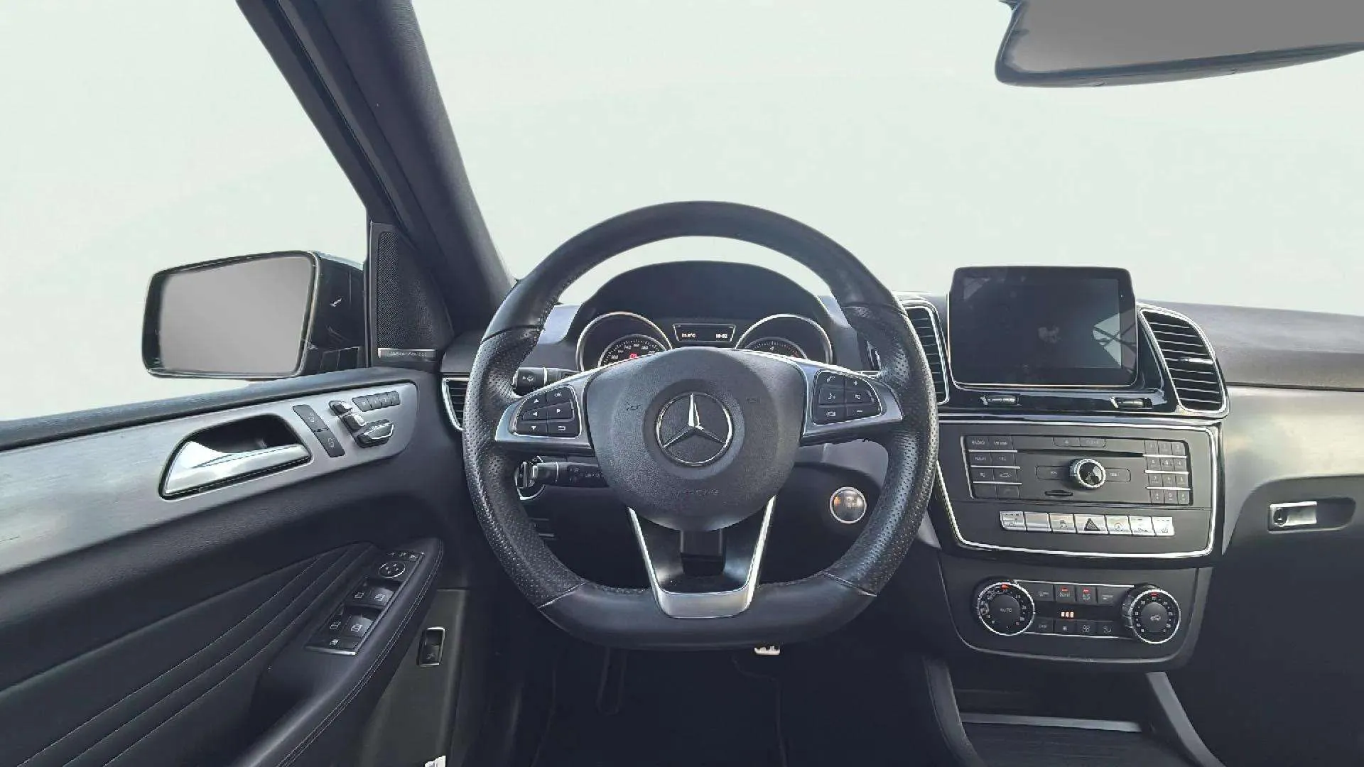 Mercedes-Benz GLE 350 d 4MATIC - foto 8