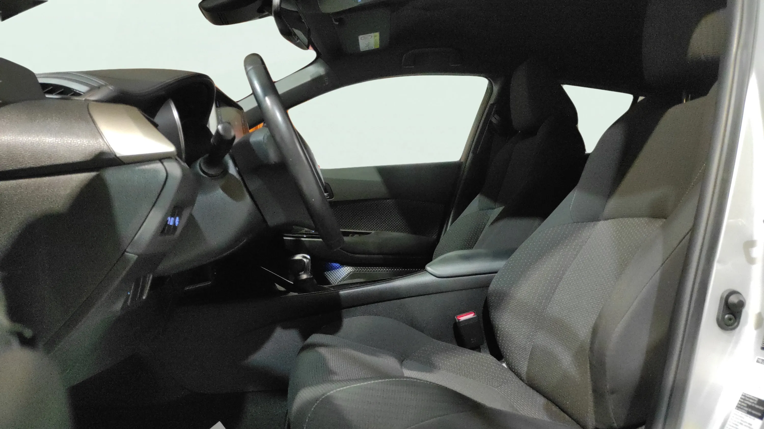 Toyota C-HR 1.8 125H Advance - foto 25