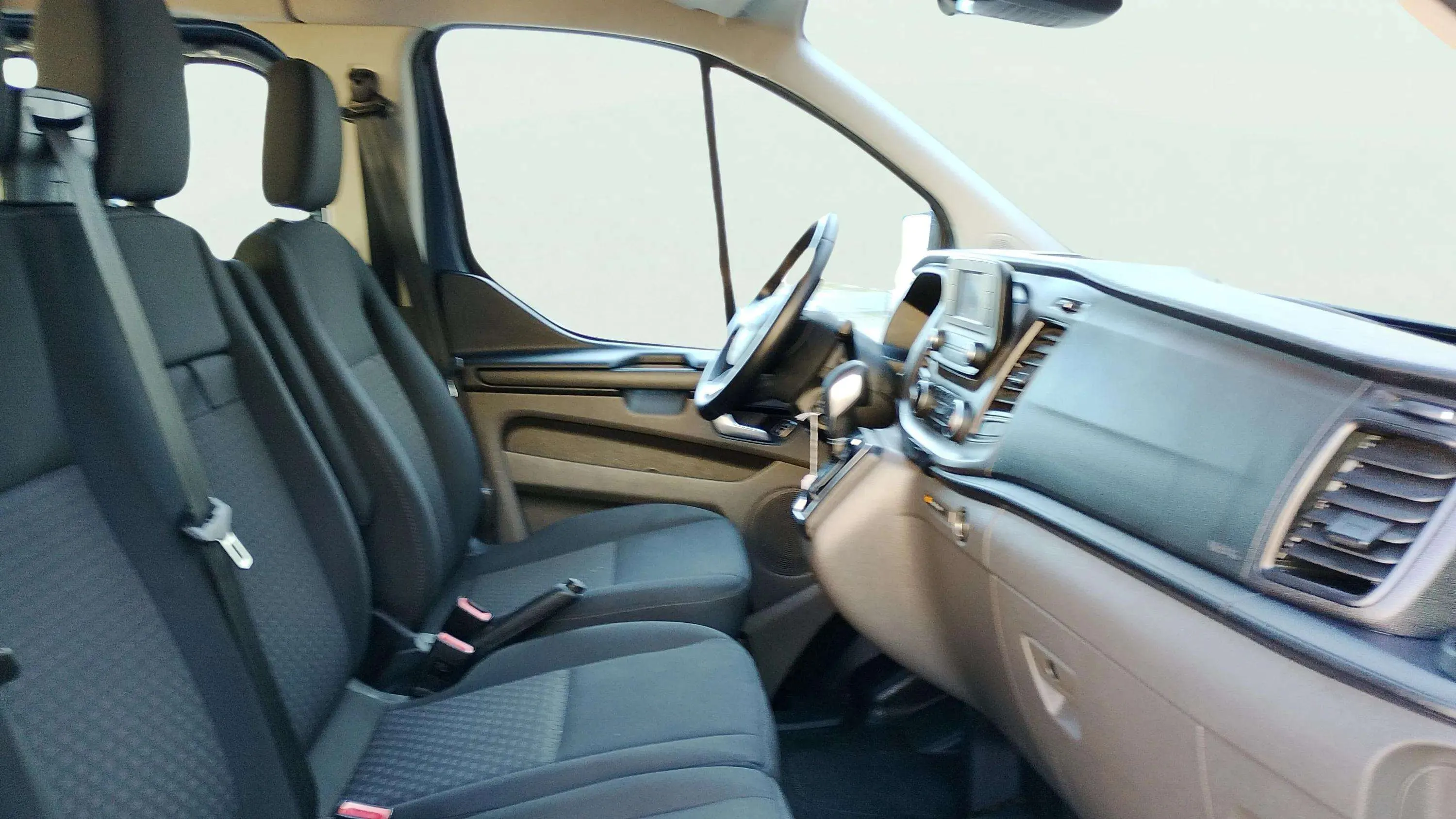 Ford Transit Custom Kombi FT 320 L2 Trend 2.0 Ecobule - foto 13
