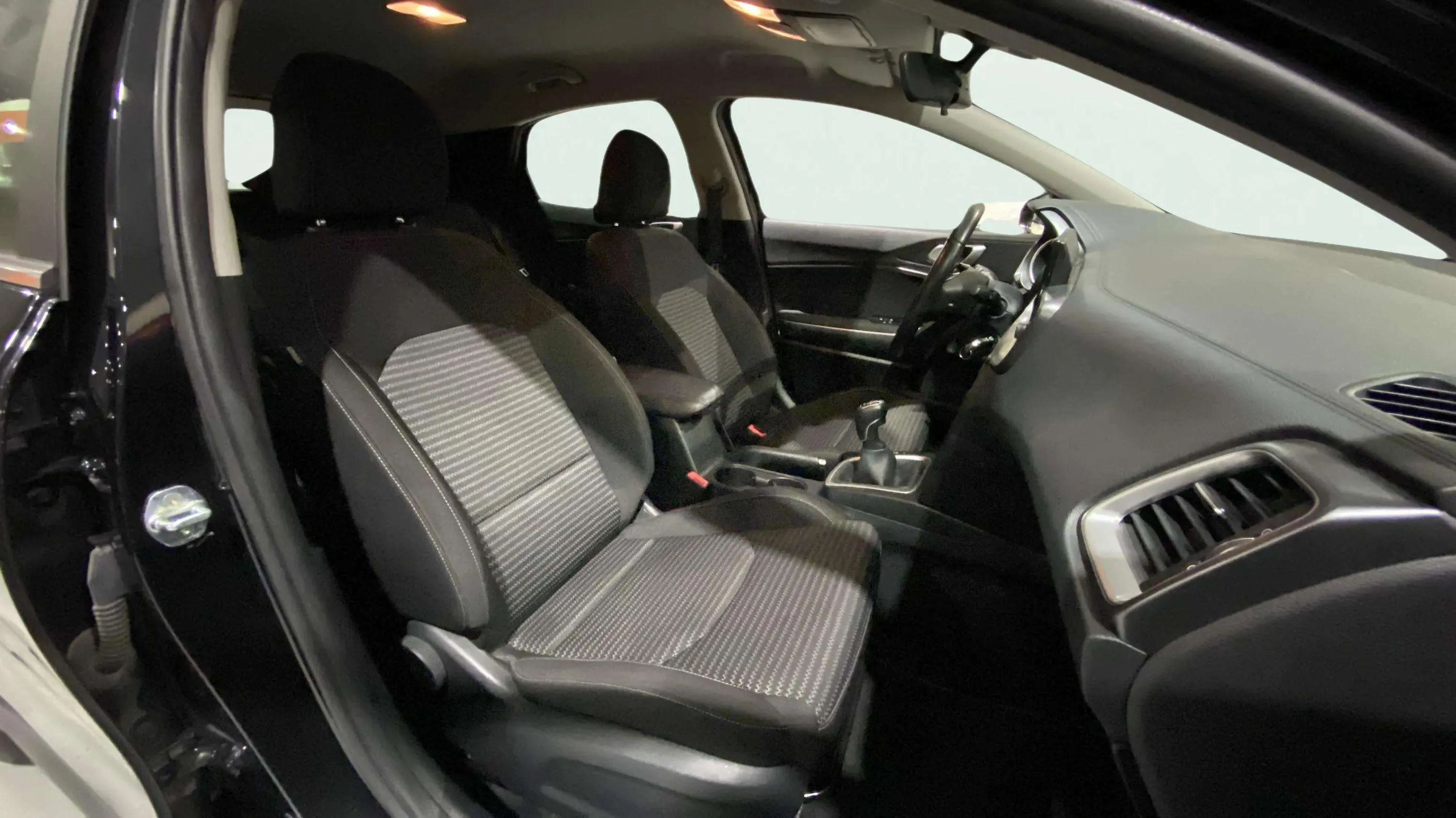 Kia XCeed 1.5 T-GDi Drive - foto 11