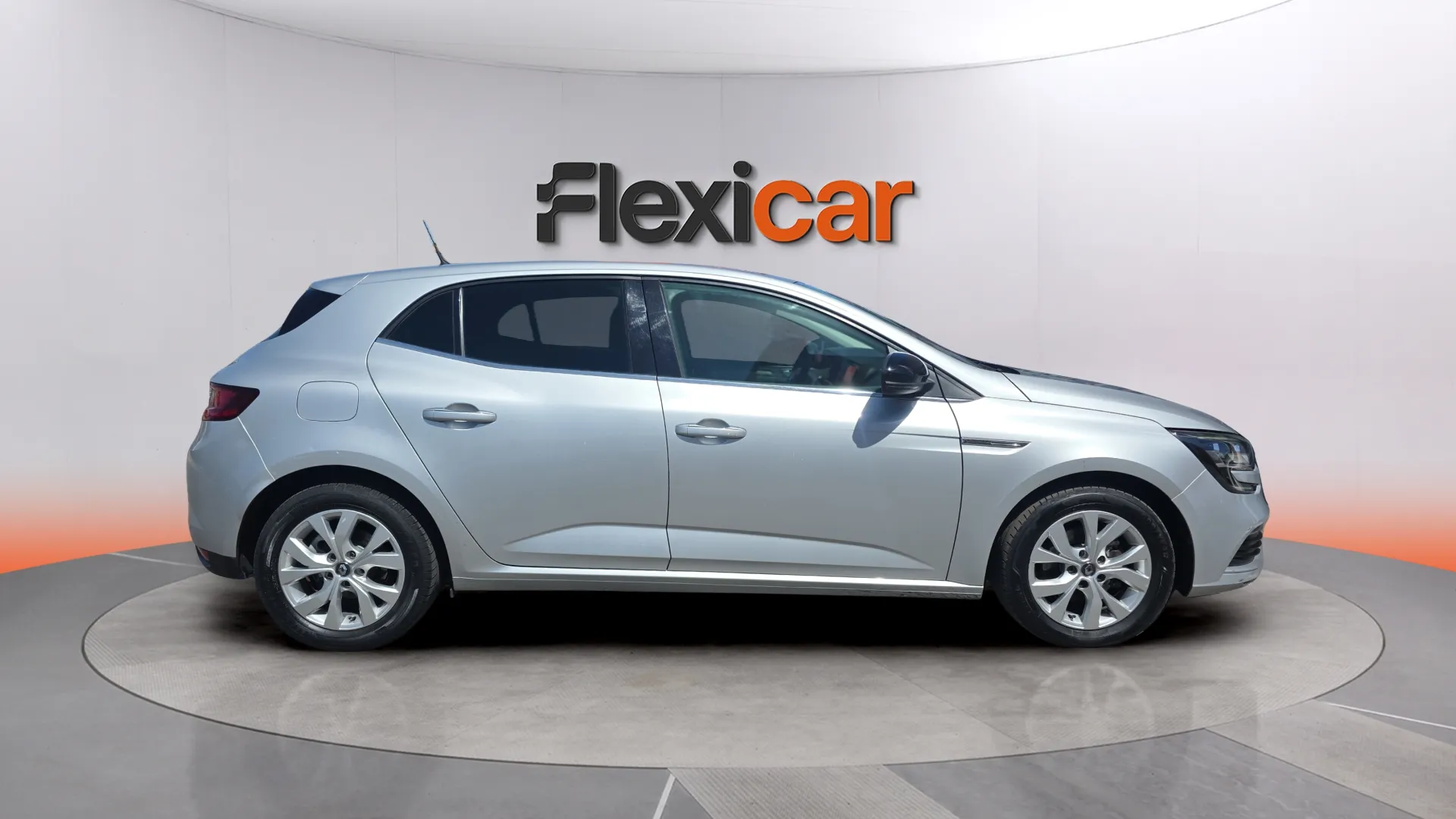 Renault Mégane Limited TCe GPF - foto 8