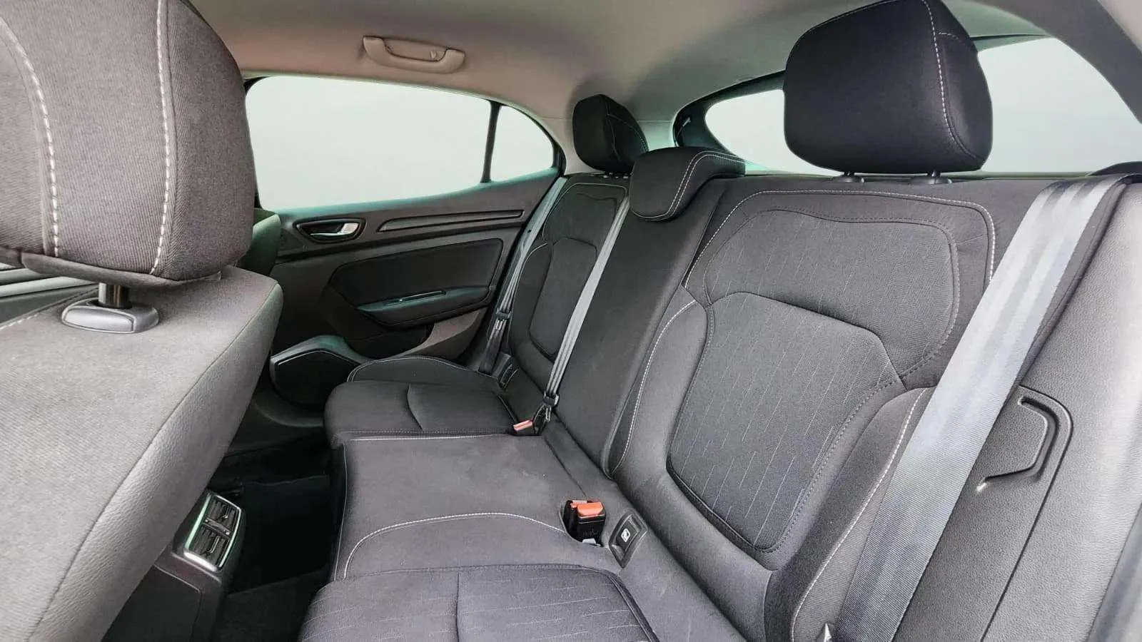 Renault Mégane Limited TCe GPF -SS - foto 16