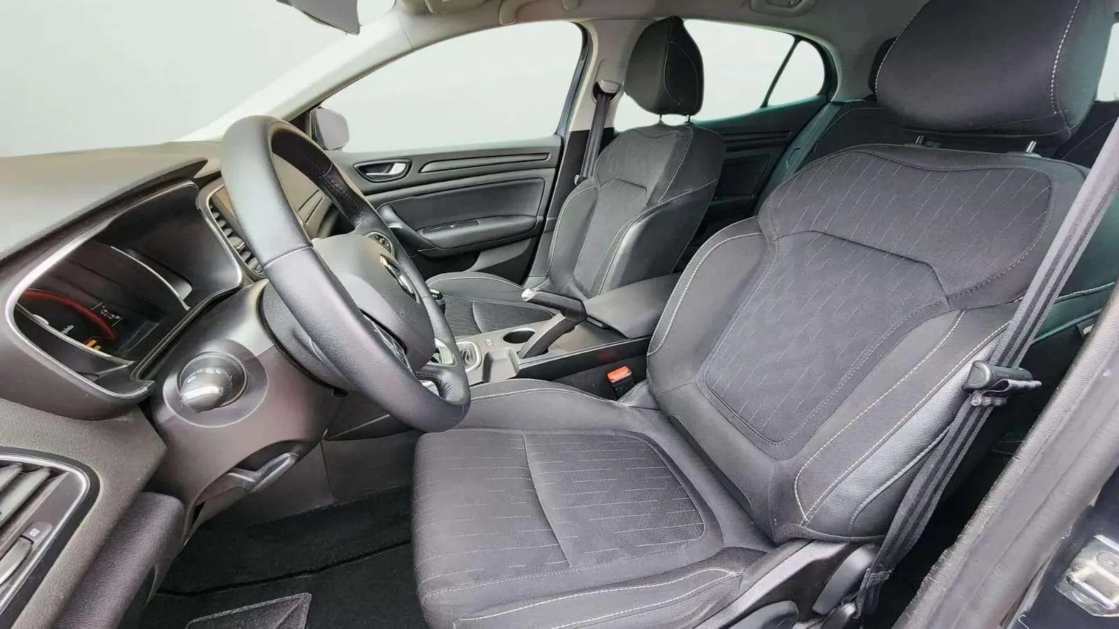 Renault Mégane Limited TCe GPF -SS - foto 15