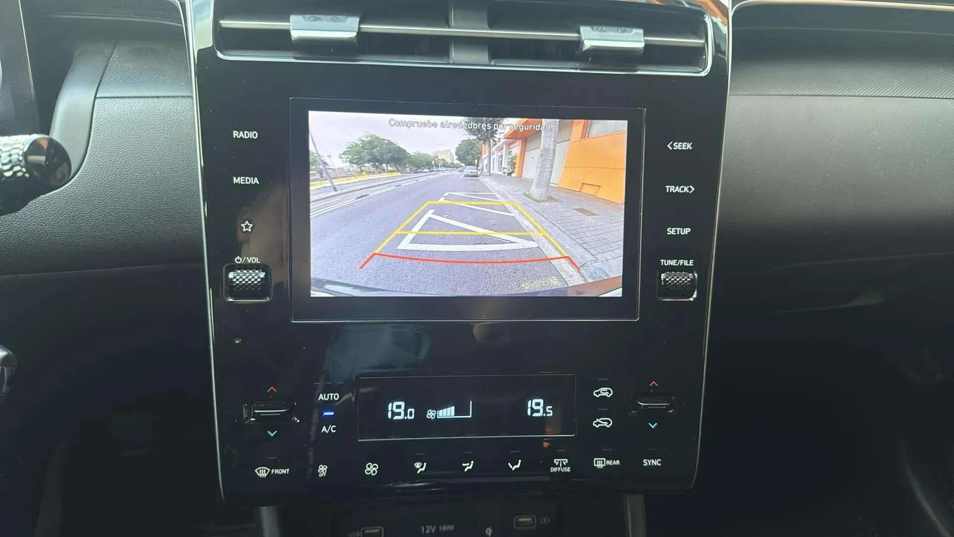 Hyundai Tucson 1.6 CRDi Klass - foto 18