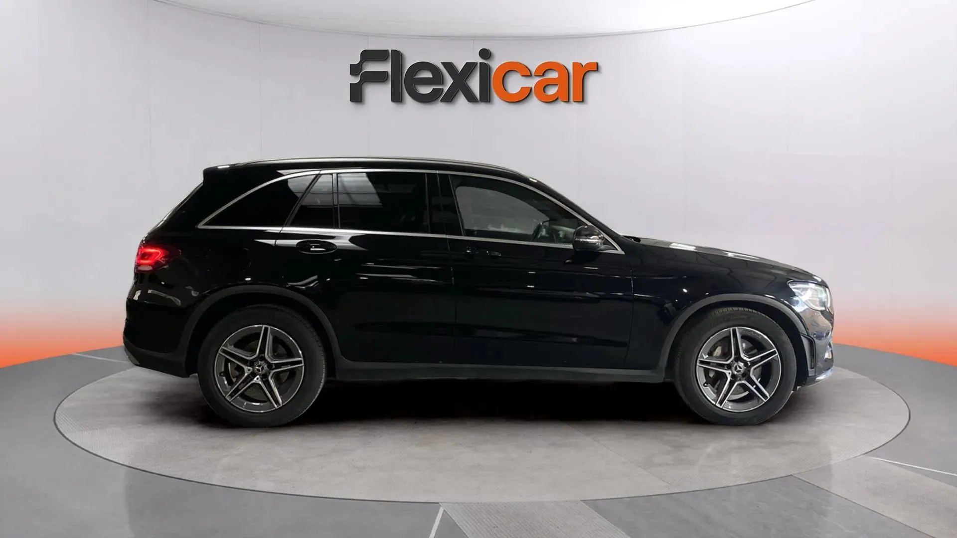 Mercedes-Benz GLC 200 d 4MATIC - foto 4