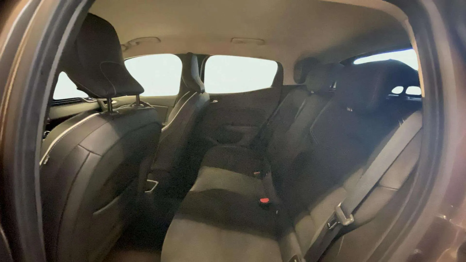 Renault Clio Zen TCe GPF EDC - foto 13