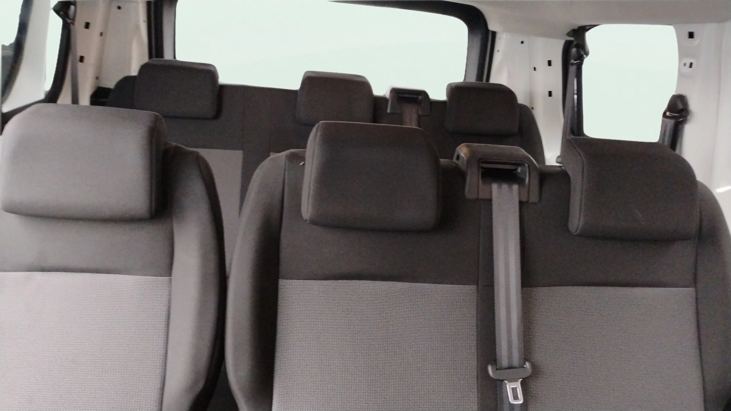 Peugeot Expert Combi BlueHDi 145 Standard - foto 16