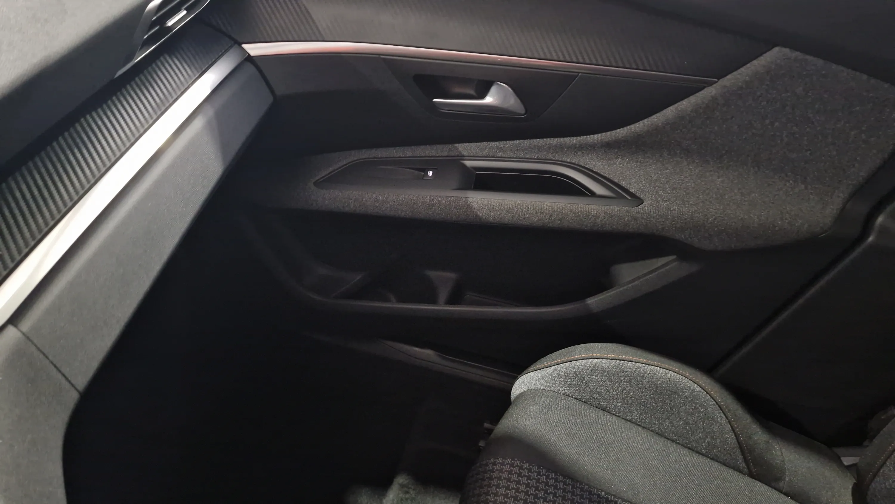 Peugeot 3008 1.2 PureTech Active Pack - foto 27