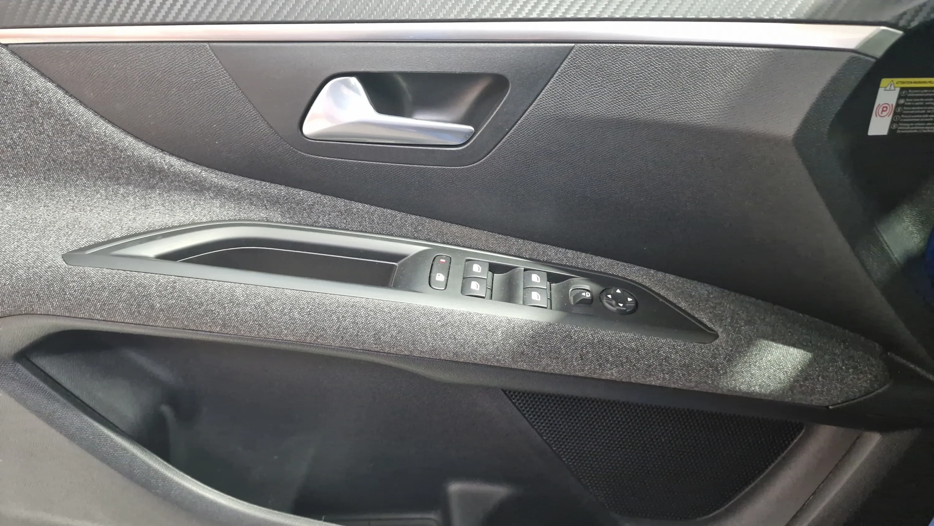 Peugeot 3008 1.2 PureTech Active Pack - foto 30