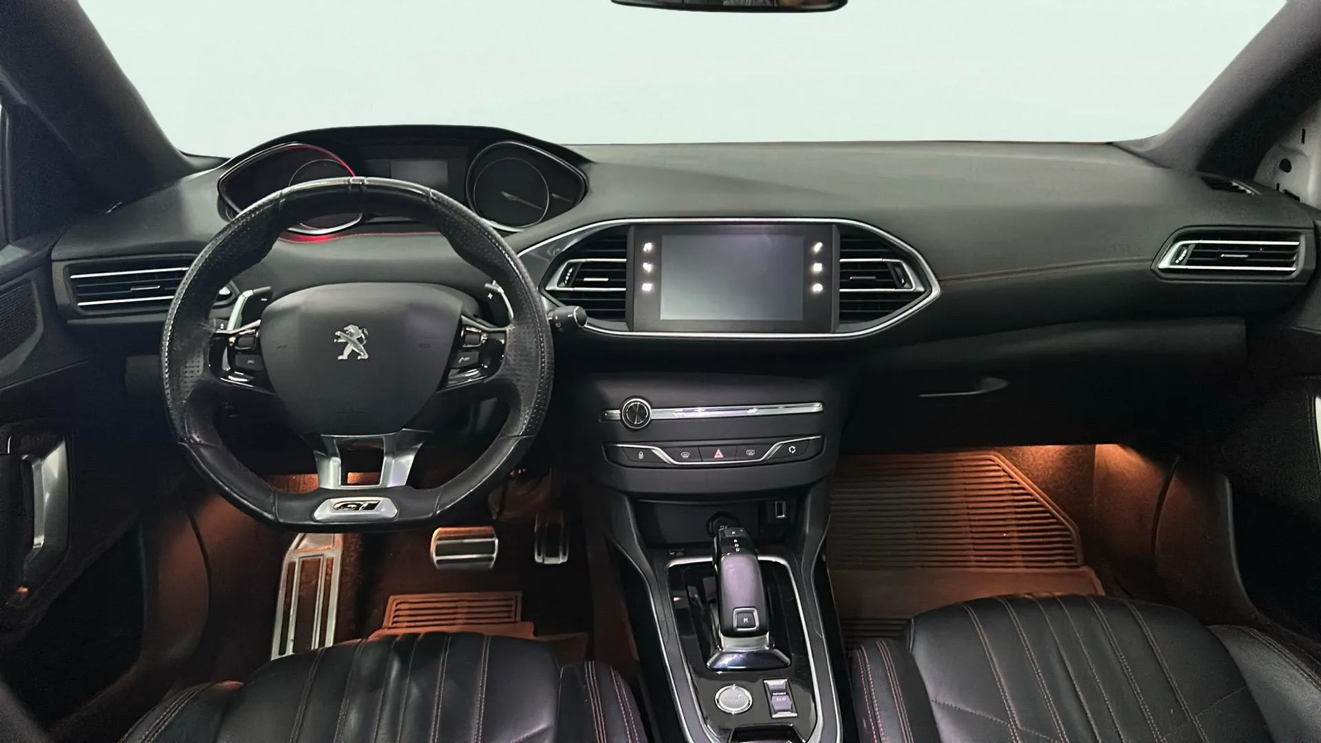 Peugeot 308 GT Line 2.0 BlueHDi EAT6 - foto 10