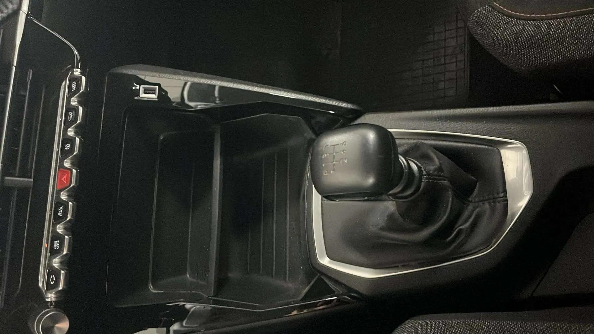 Peugeot 208 BlueHDi Active - foto 17