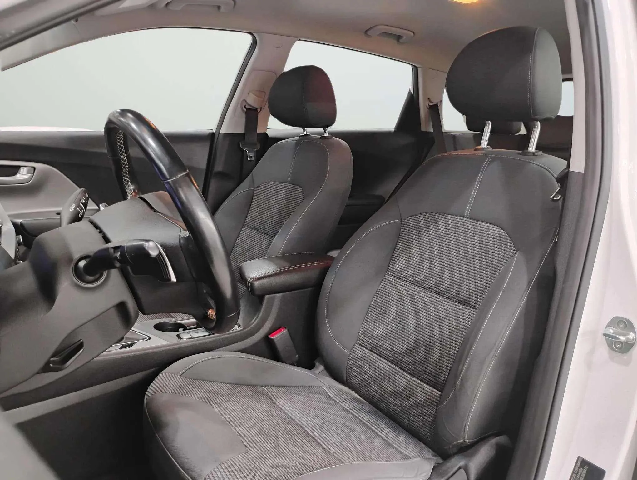 Kia Niro 1.6 GDi HEV Concept - foto 10