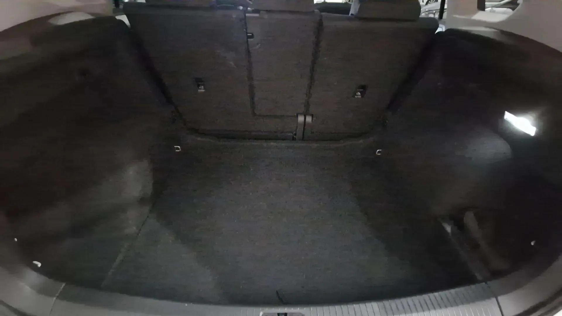 Volkswagen Tiguan Edition 2.0 TDI BMT - foto 6
