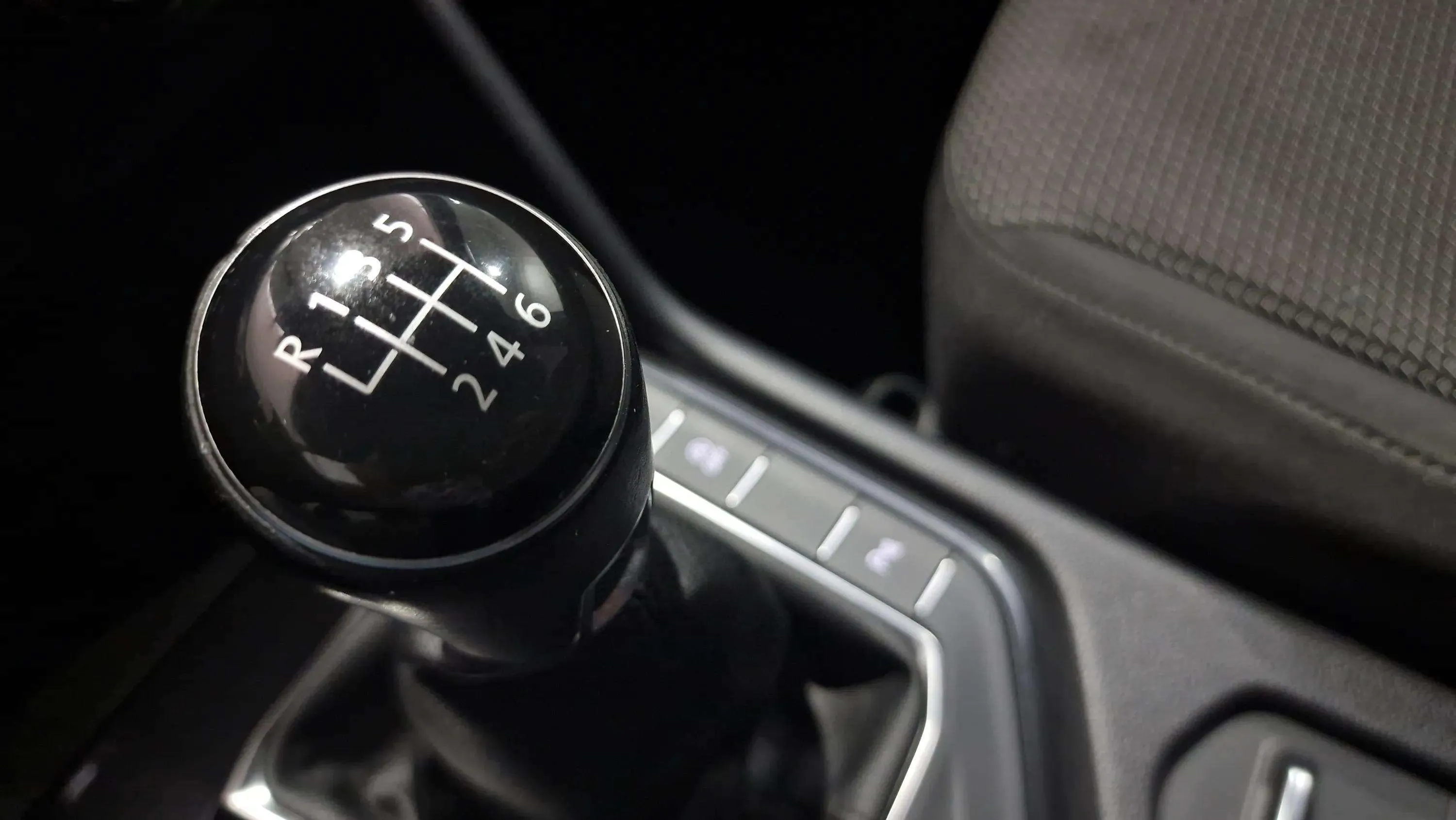 Volkswagen Tiguan Edition 2.0 TDI BMT - foto 20