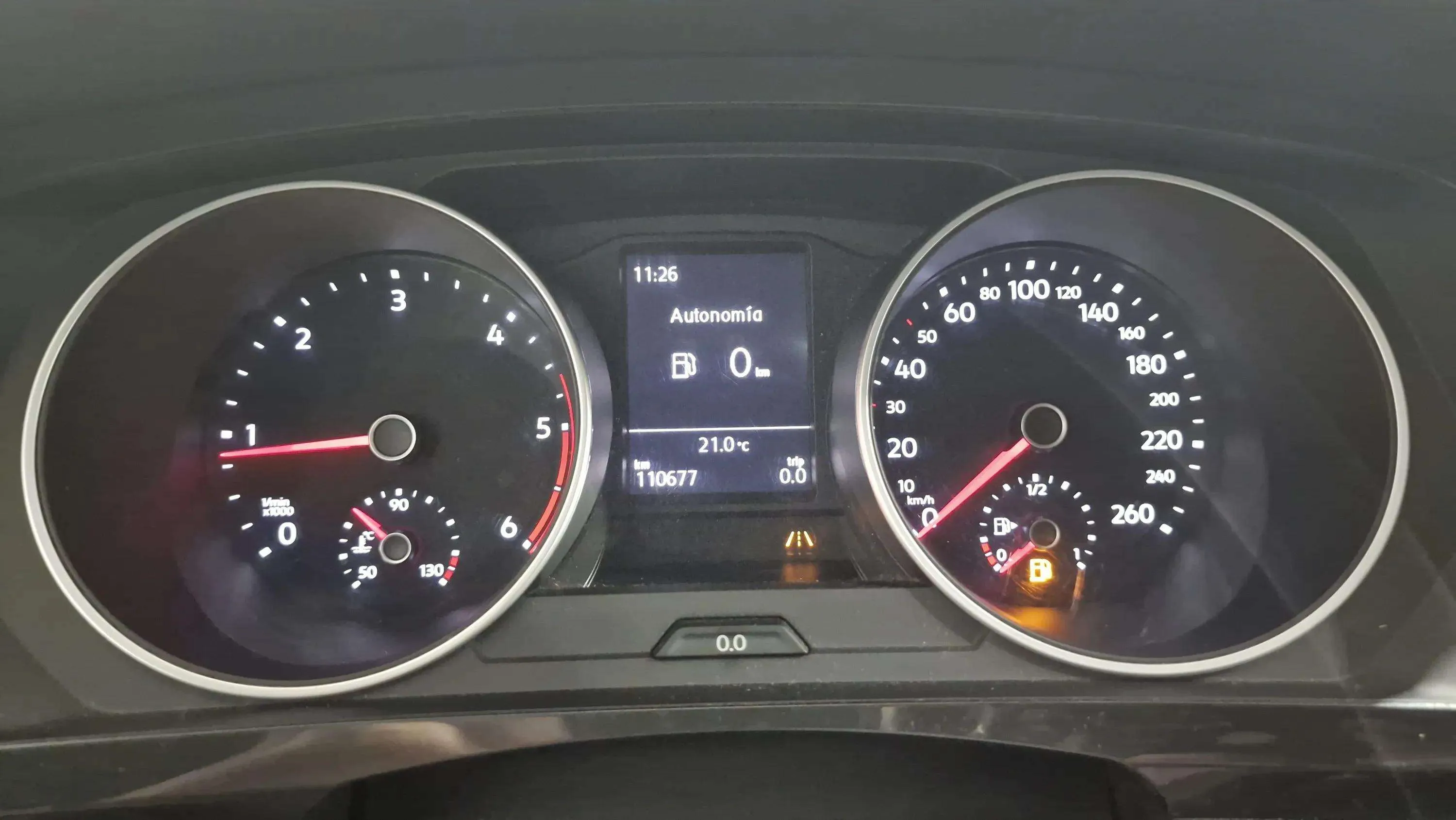 Volkswagen Tiguan Edition 2.0 TDI BMT - foto 10