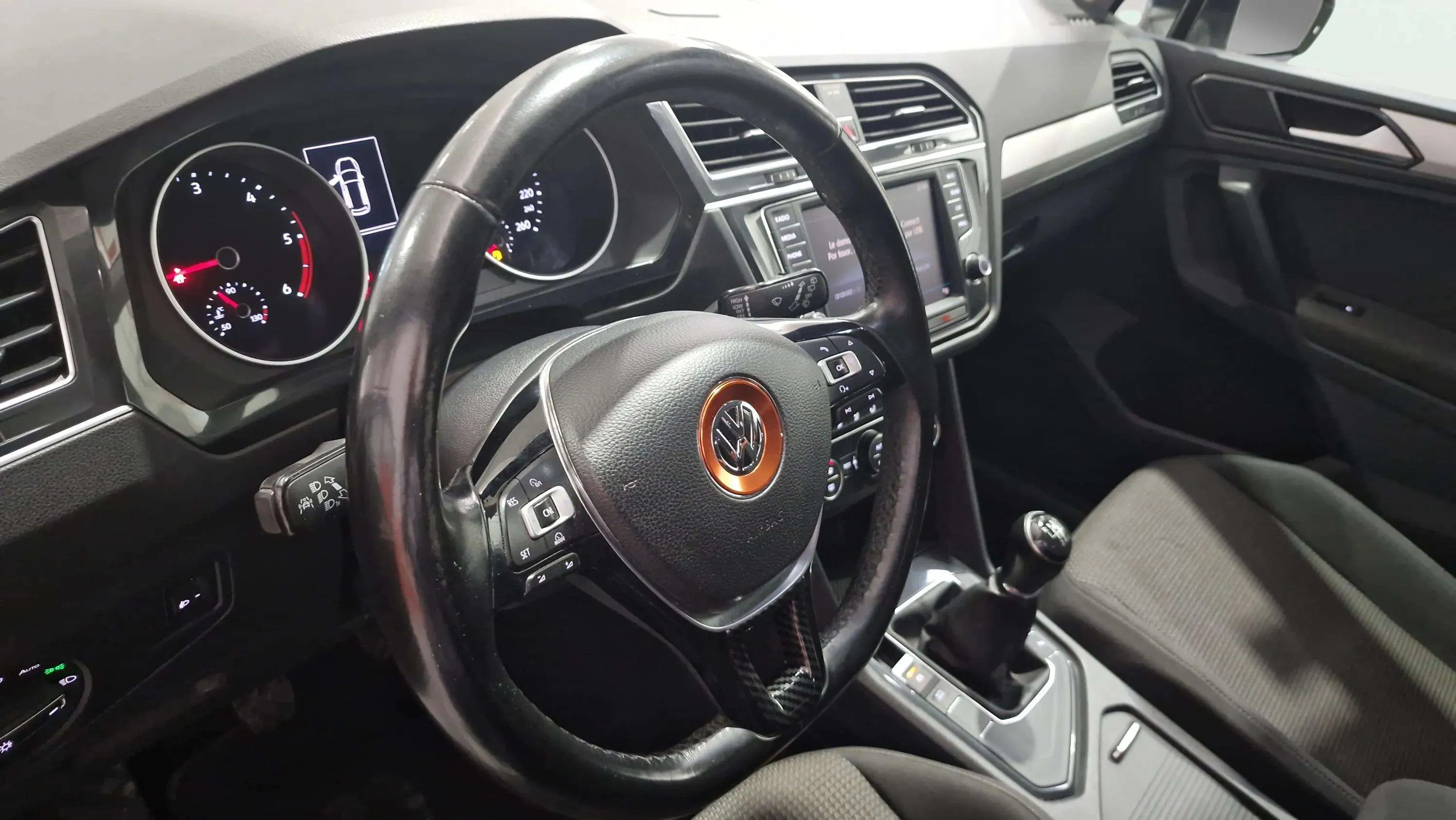 Volkswagen Tiguan Edition 2.0 TDI BMT - foto 14