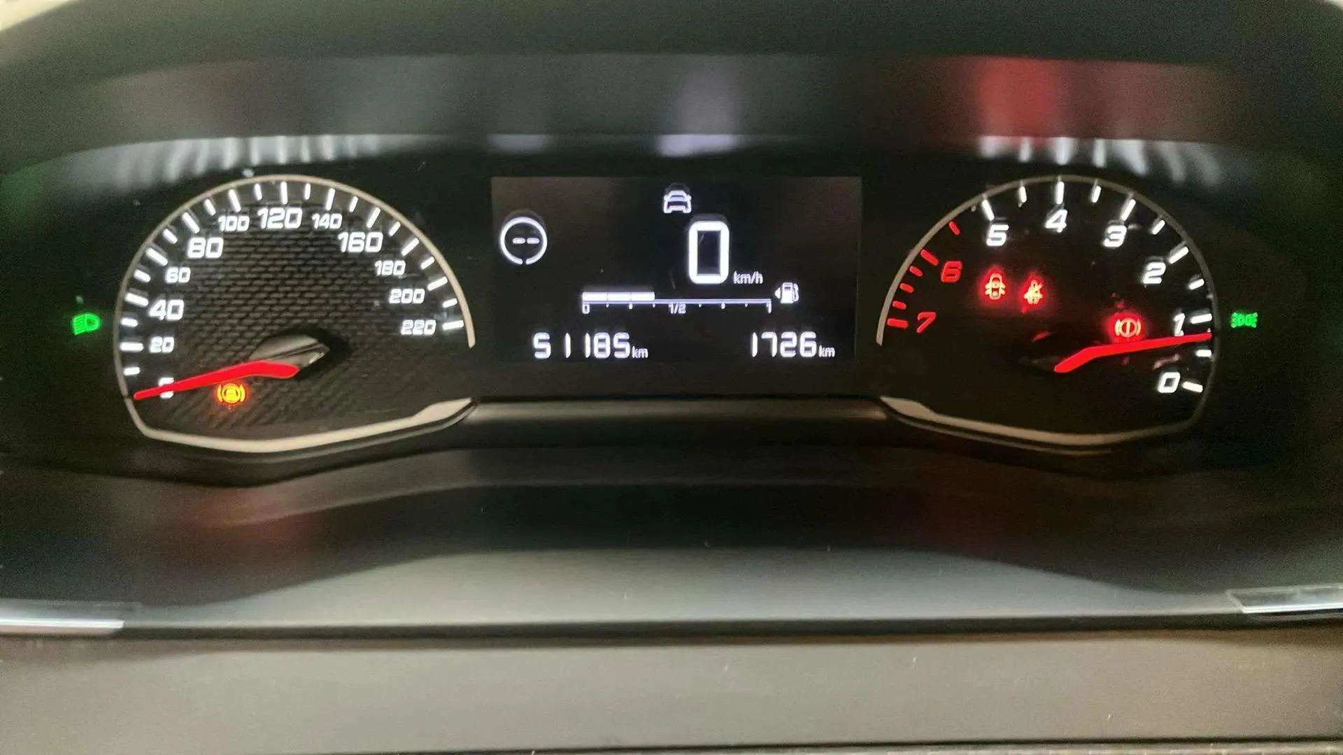 Peugeot 208 BlueHDi Active - foto 8