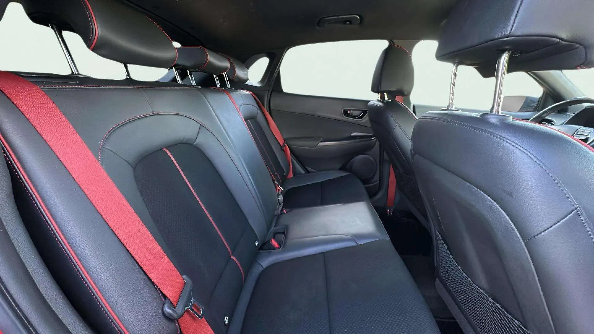 Hyundai Kona 1.6 CRDi Tecno Red 4x2 - foto 18