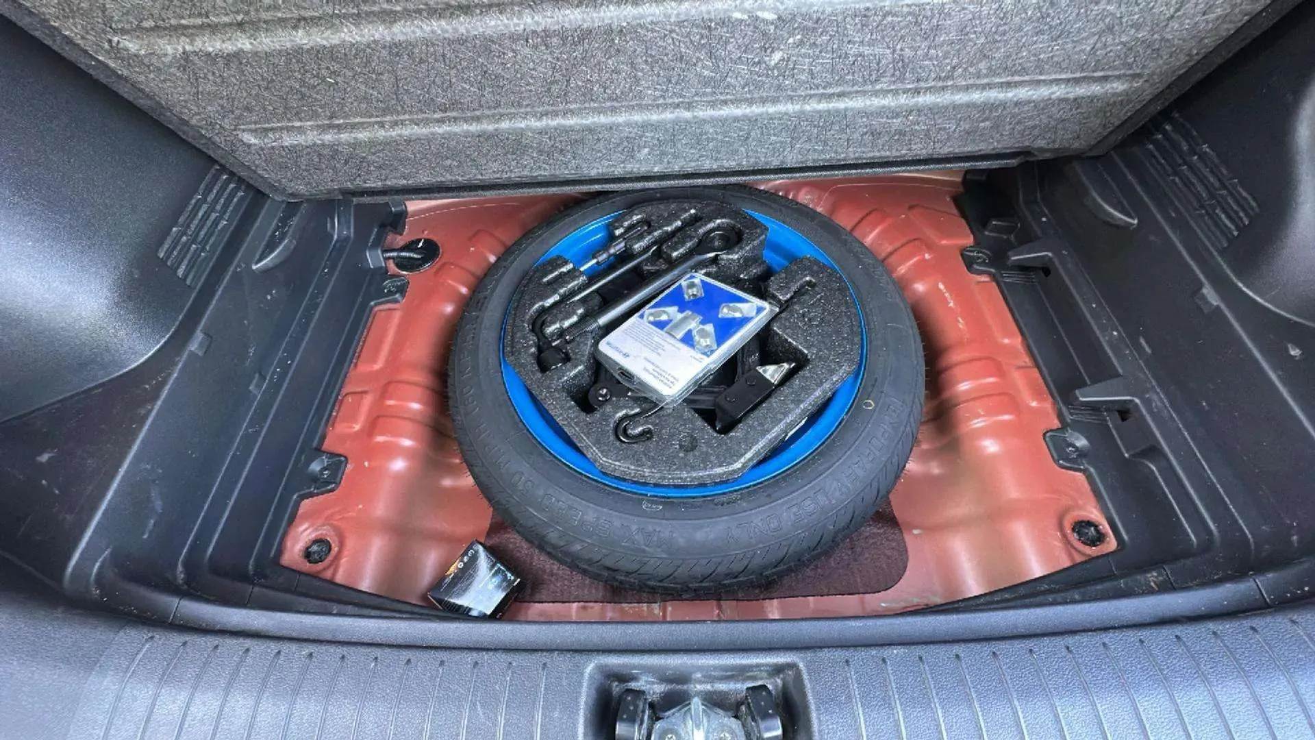 Hyundai Kona 1.6 CRDi Tecno Red 4x2 - foto 21