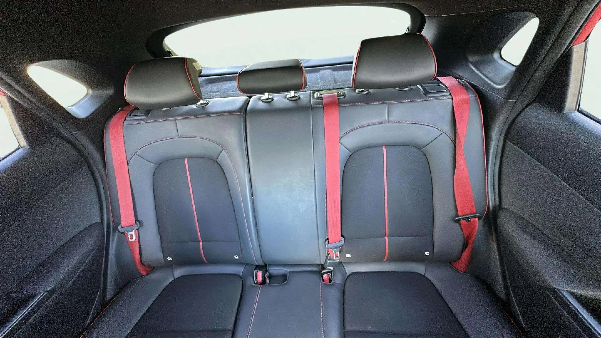 Hyundai Kona 1.6 CRDi Tecno Red 4x2 - foto 19