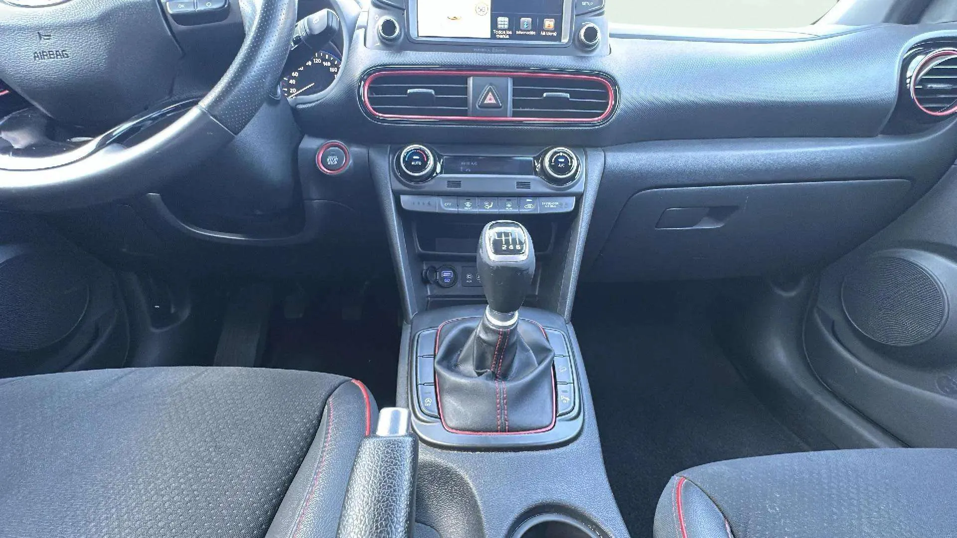 Hyundai Kona 1.6 CRDi Tecno Red 4x2 - foto 14