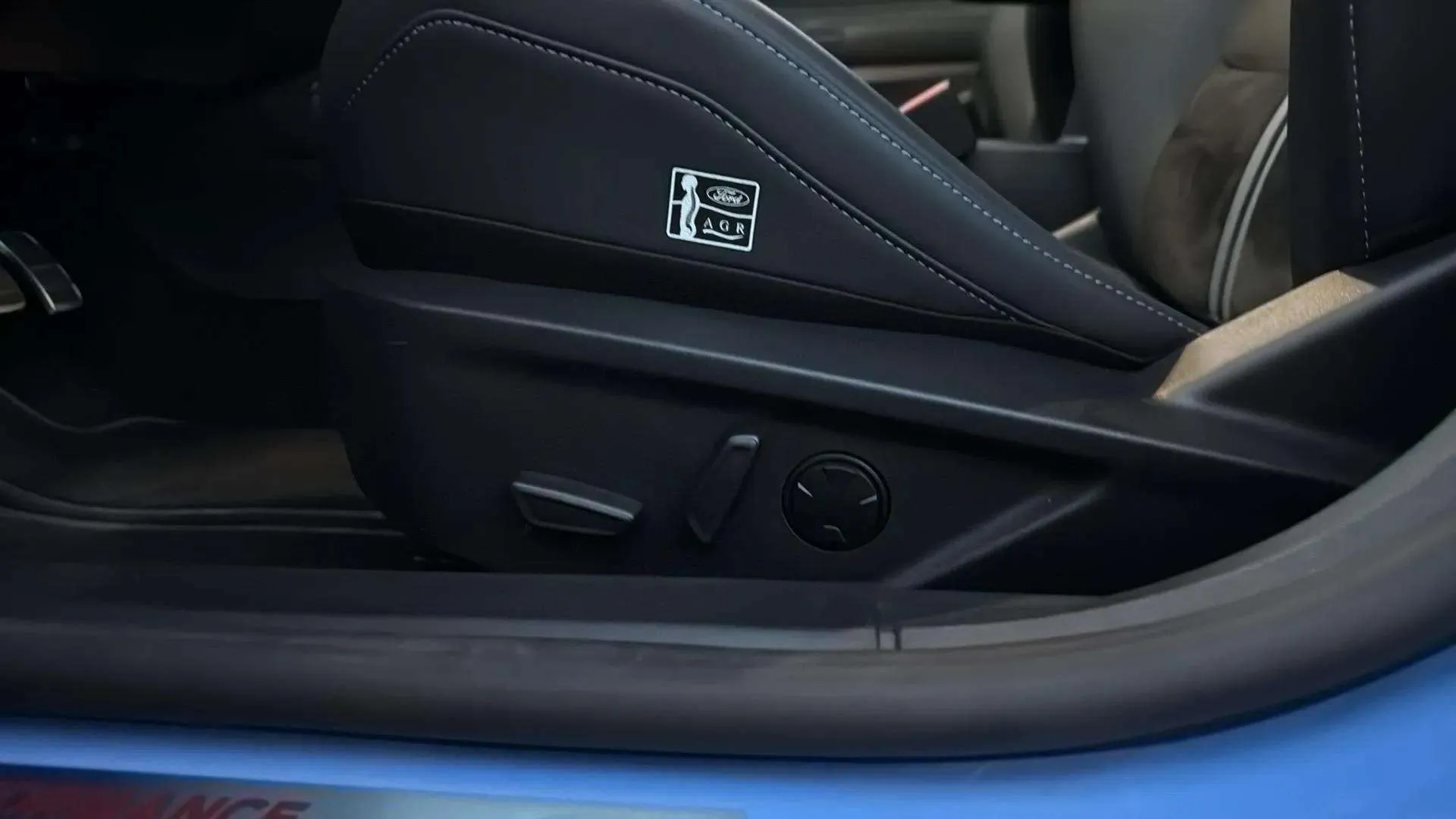 Ford Focus ST Edition 2.3 EcoBoost - foto 23
