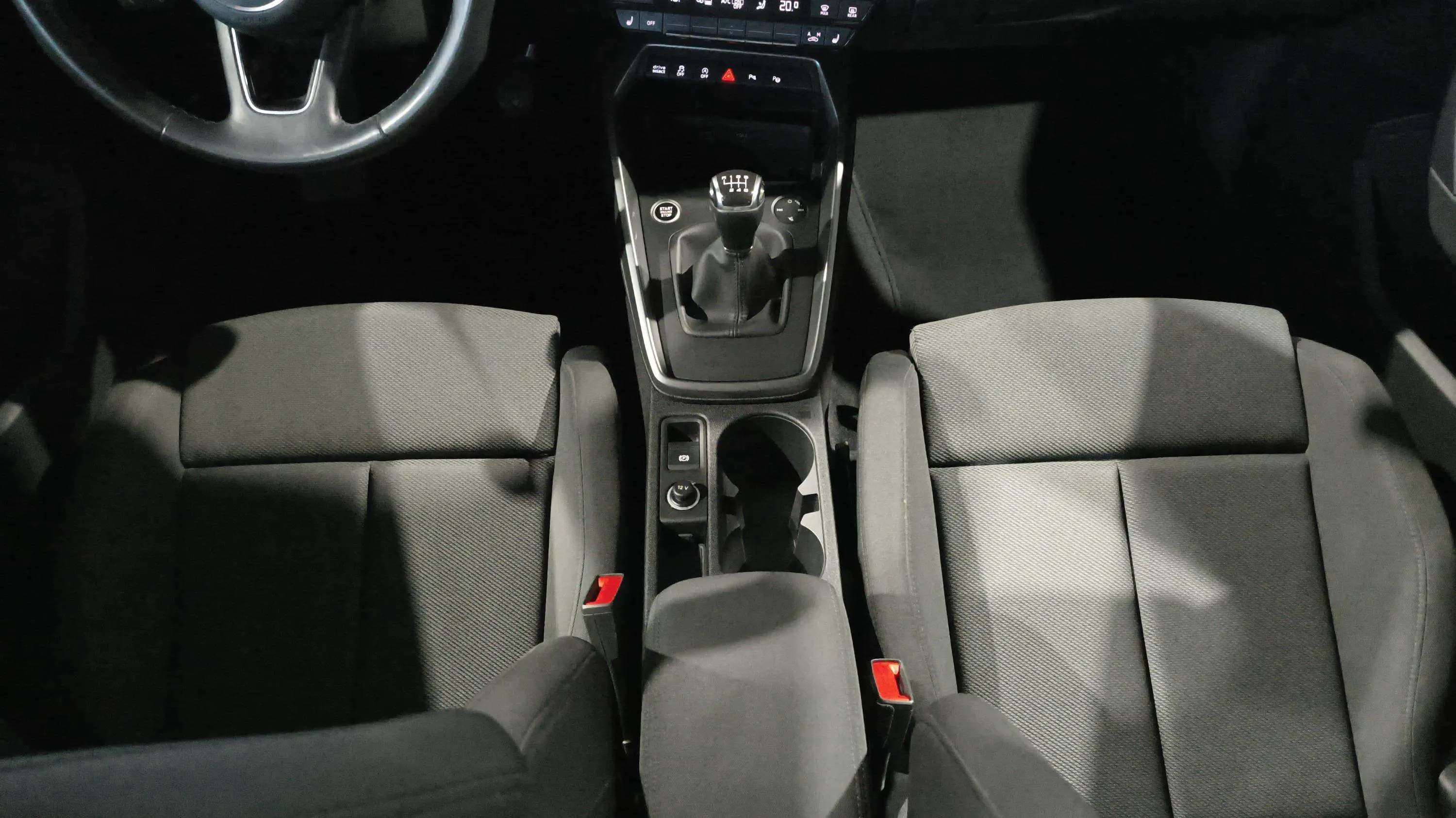Audi A3 Sportback Advanced 35 TFSI - foto 22