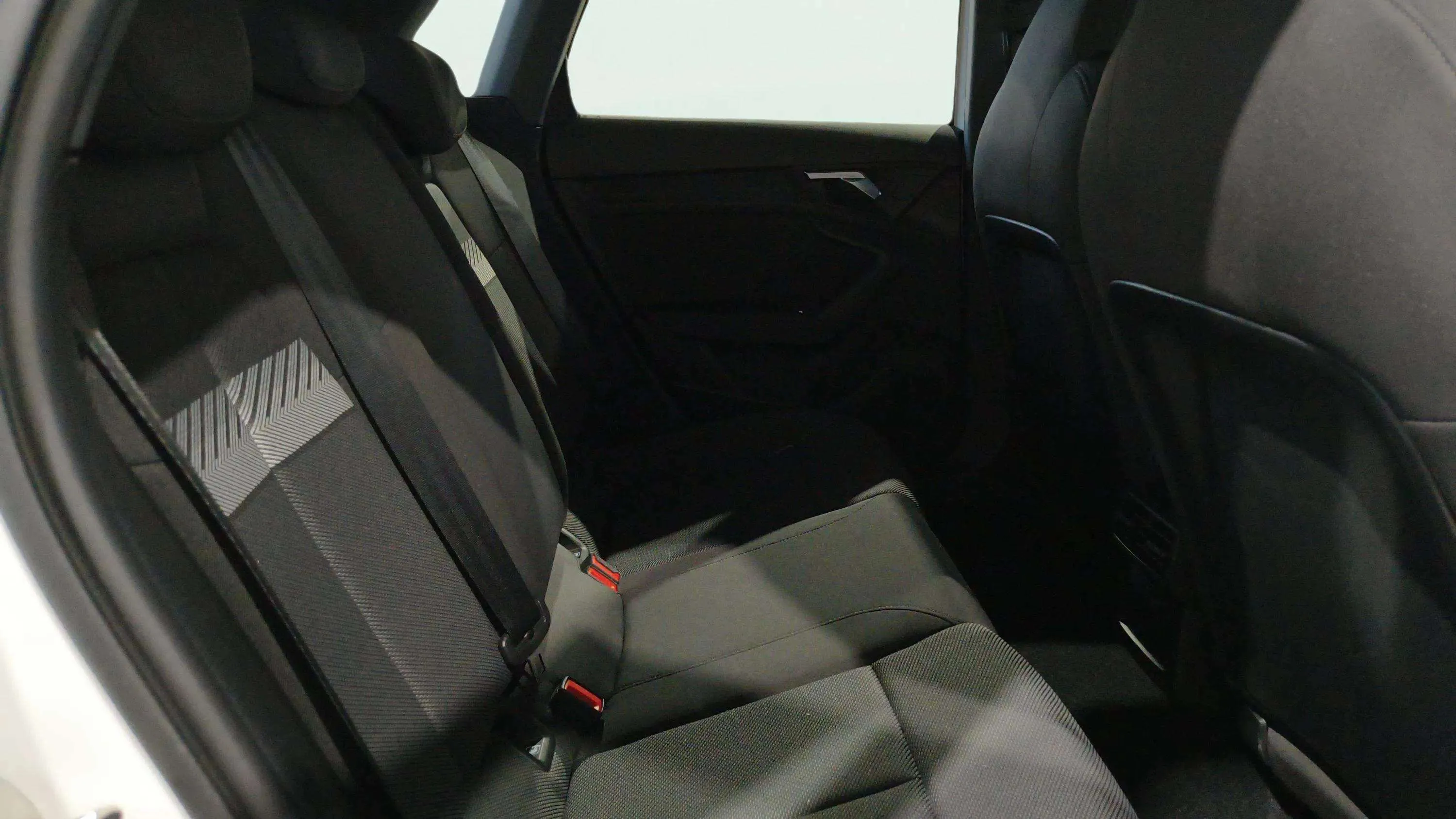 Audi A3 Sportback Advanced 35 TFSI - foto 13