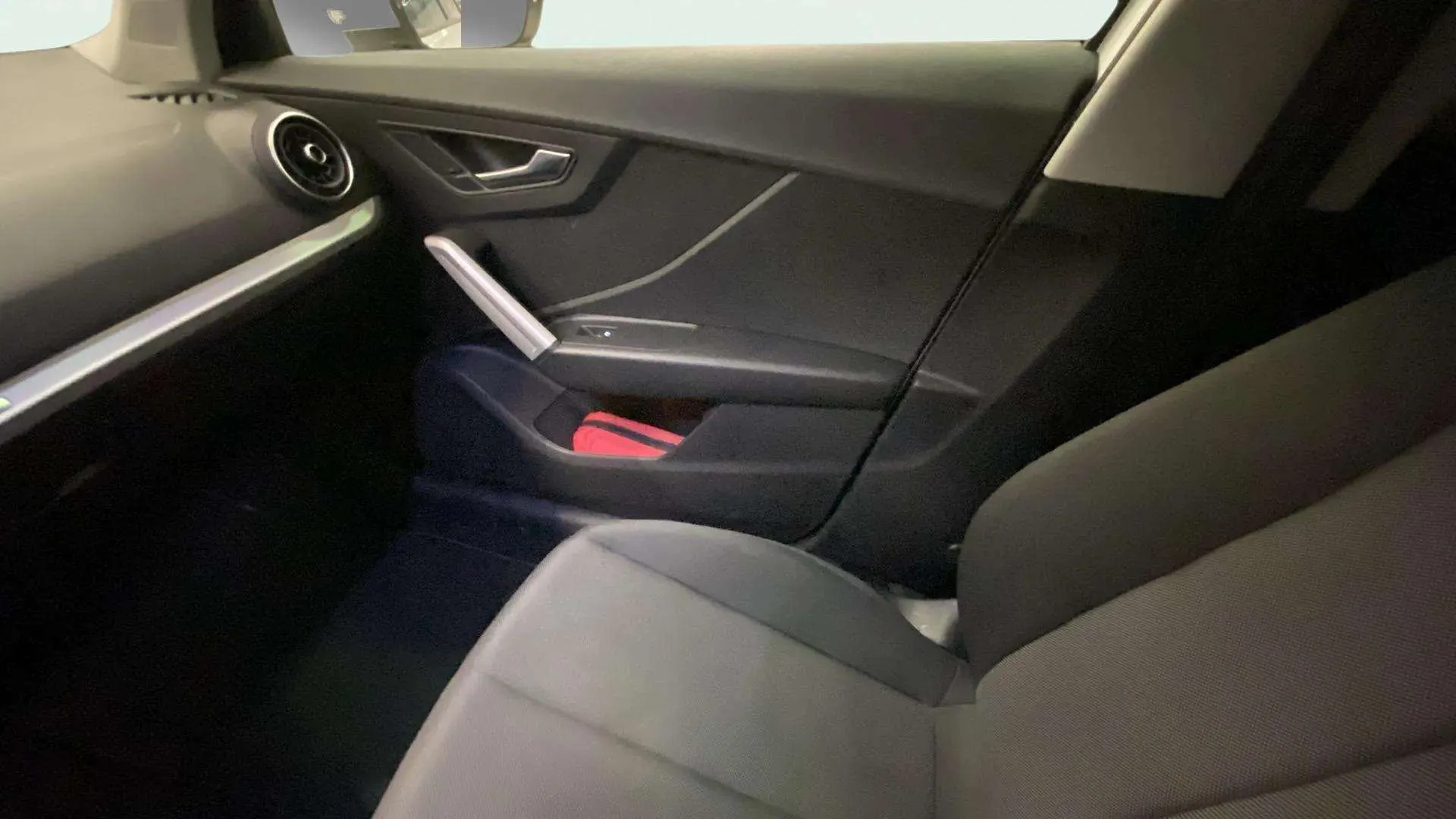 Audi Q2 Advanced 30 TDI S tronic - foto 16