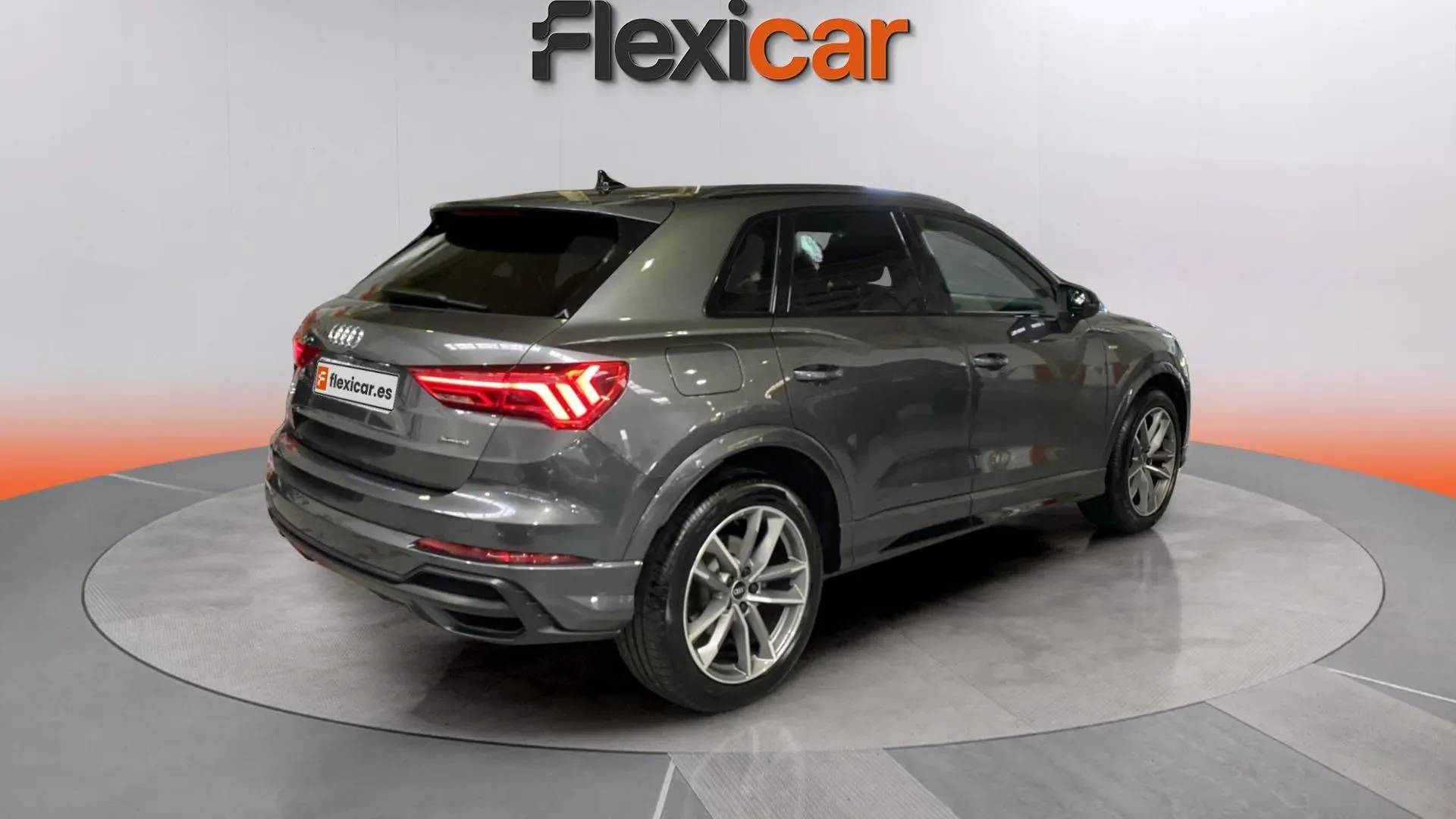 Audi Q3 S line 35 TDI quattro - foto 7