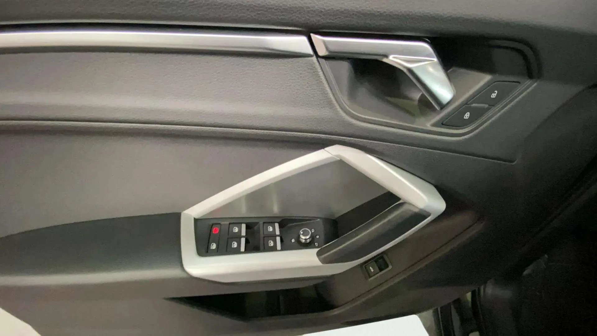 Audi Q3 S line 35 TDI quattro - foto 10