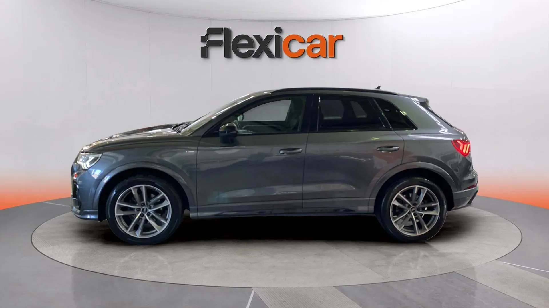 Audi Q3 S line 35 TDI quattro - foto 5