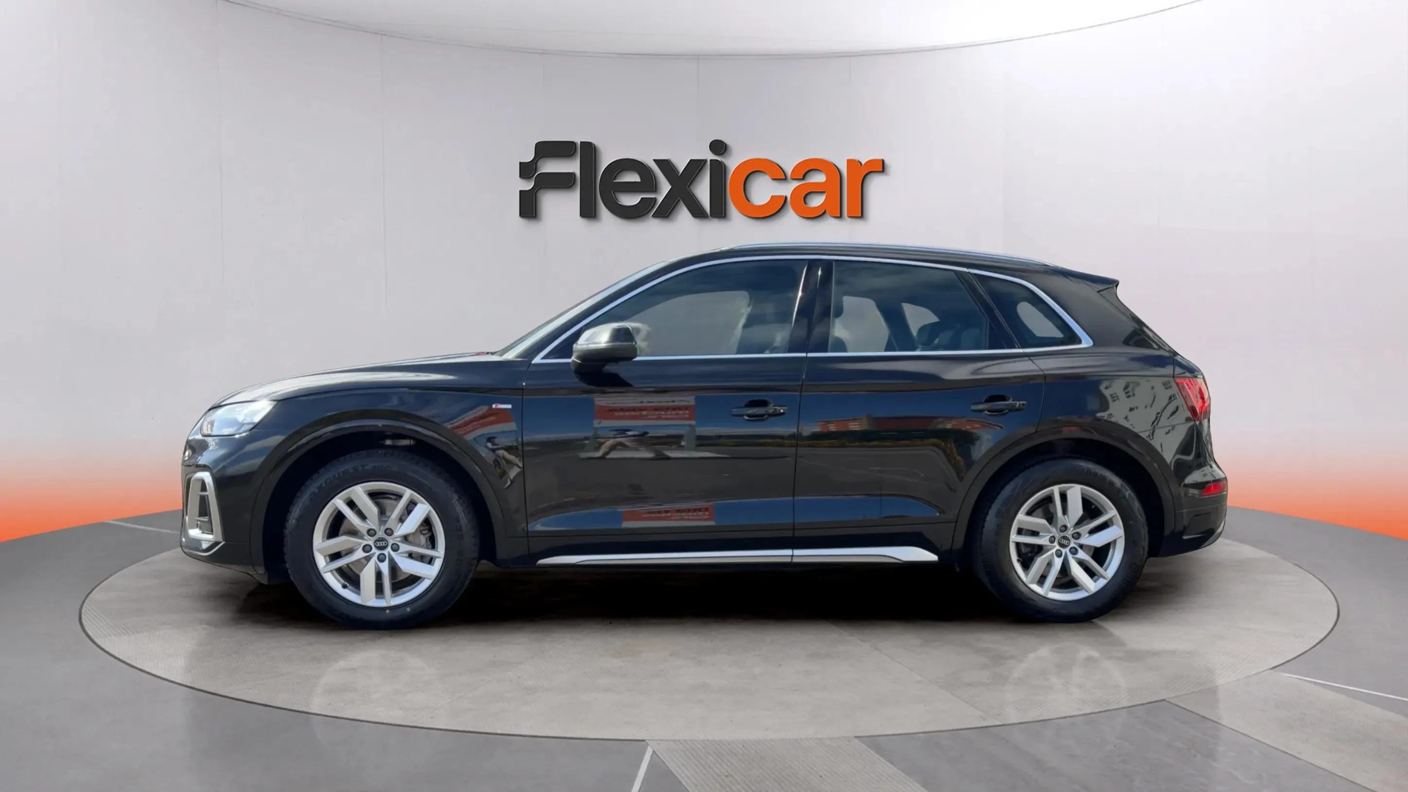 Audi Q5 S line 35 TDI S tronic - foto 6