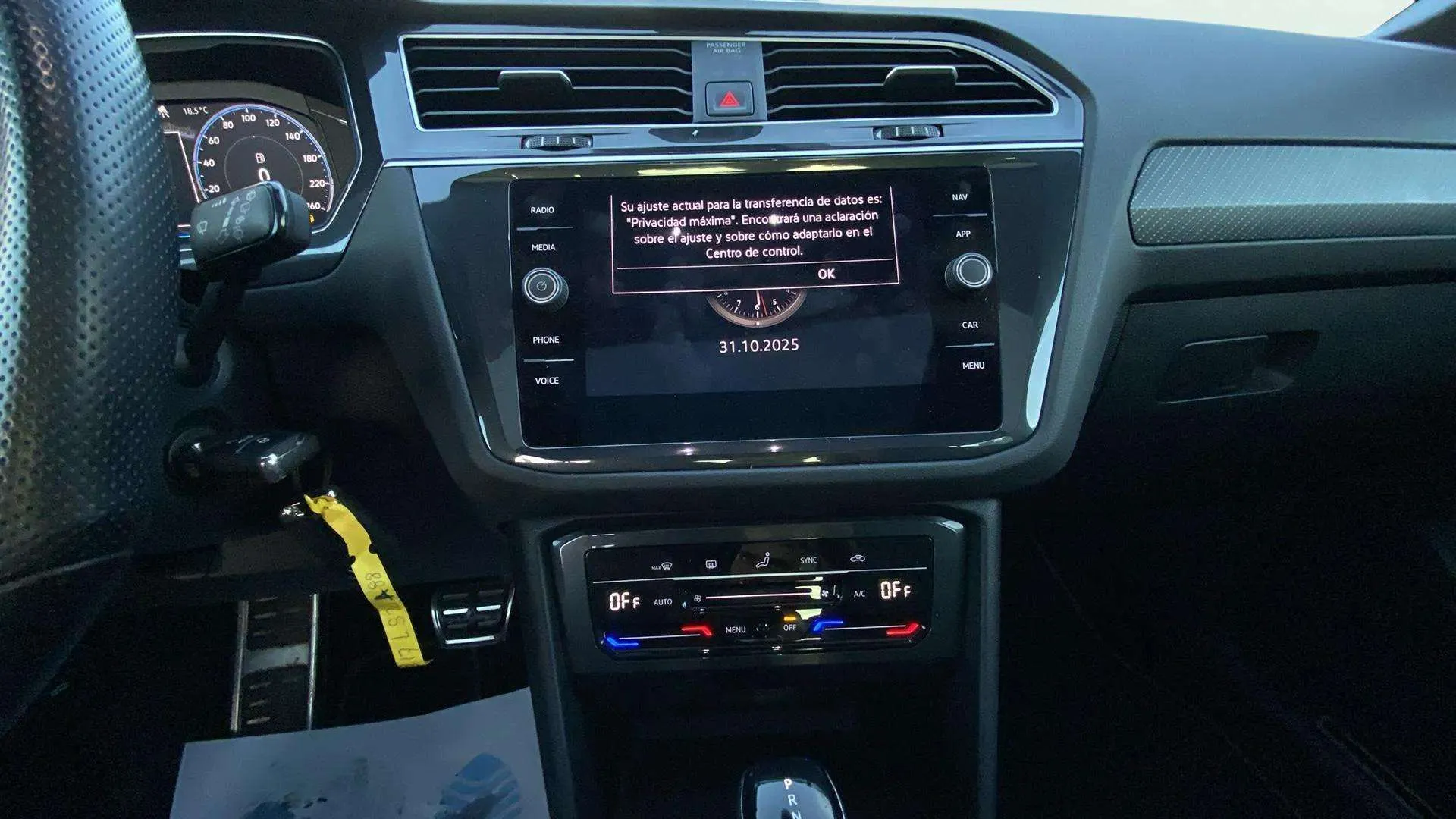 Volkswagen Tiguan R-Line 2.0 TDI DSG - foto 10