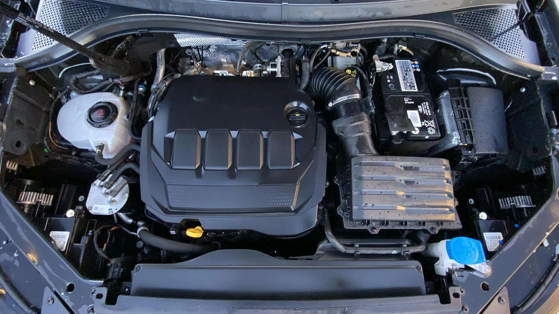 Volkswagen Tiguan R-Line 2.0 TDI DSG - foto 18
