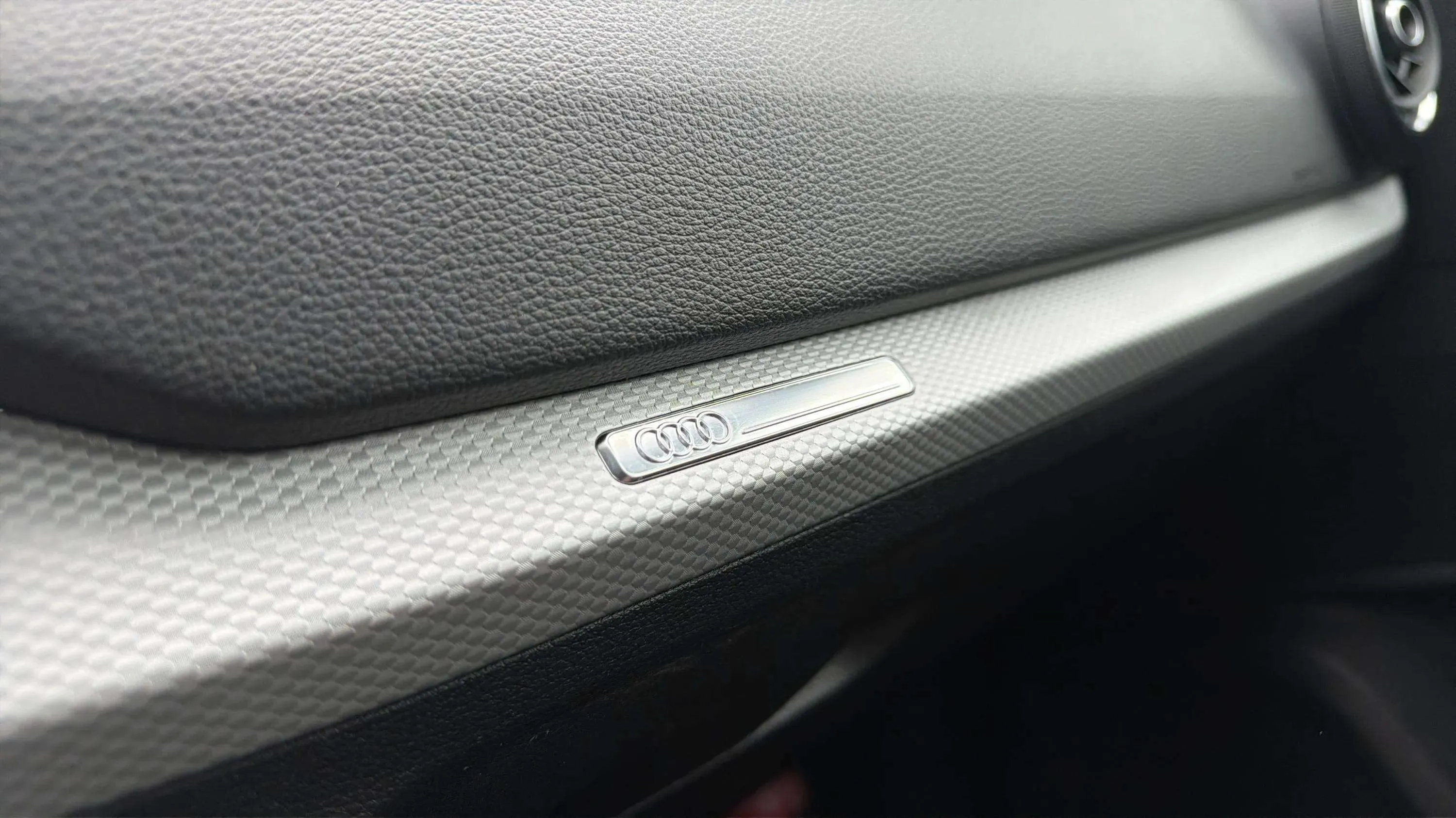 Audi Q2 30 TDI S tronic - foto 27