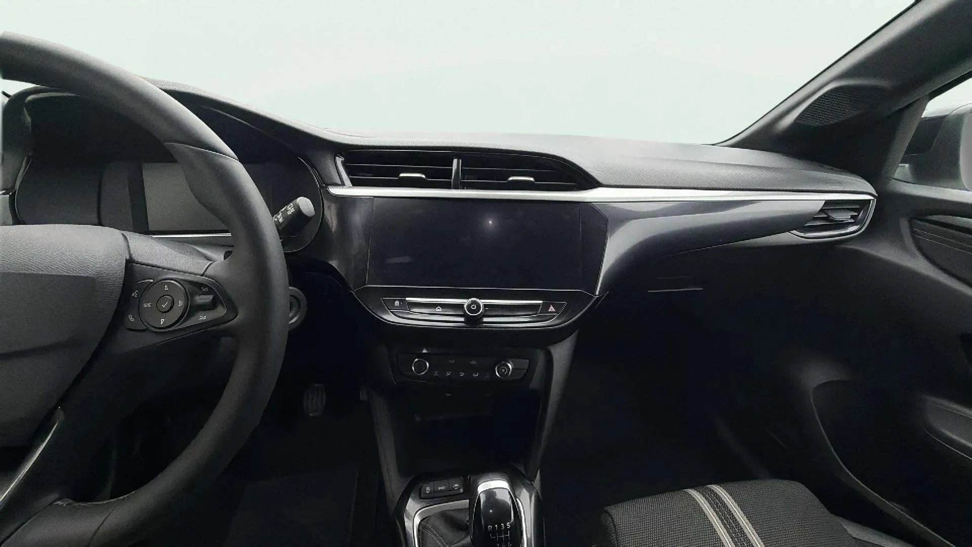 Opel Corsa 1.2T XHL - foto 13