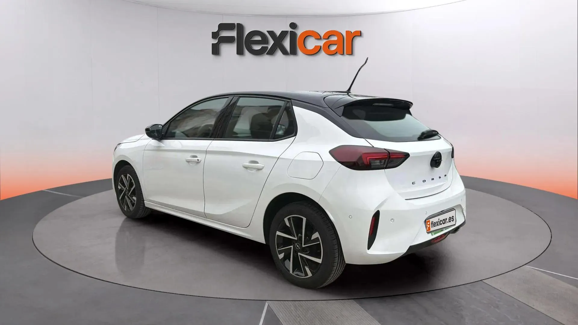 Opel Corsa 1.2T XHL - foto 8