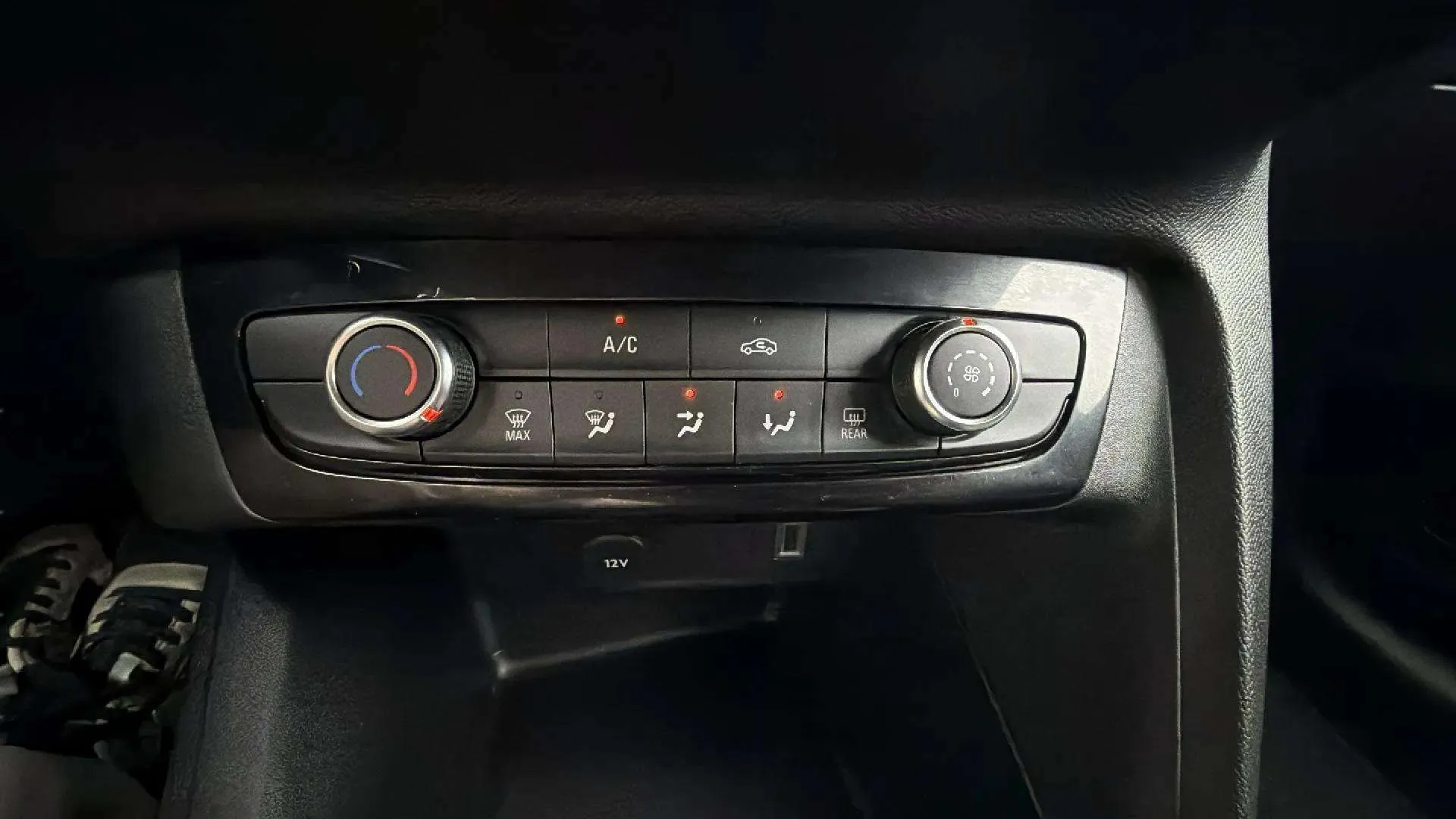 Opel Corsa 1.2T XHL - foto 21