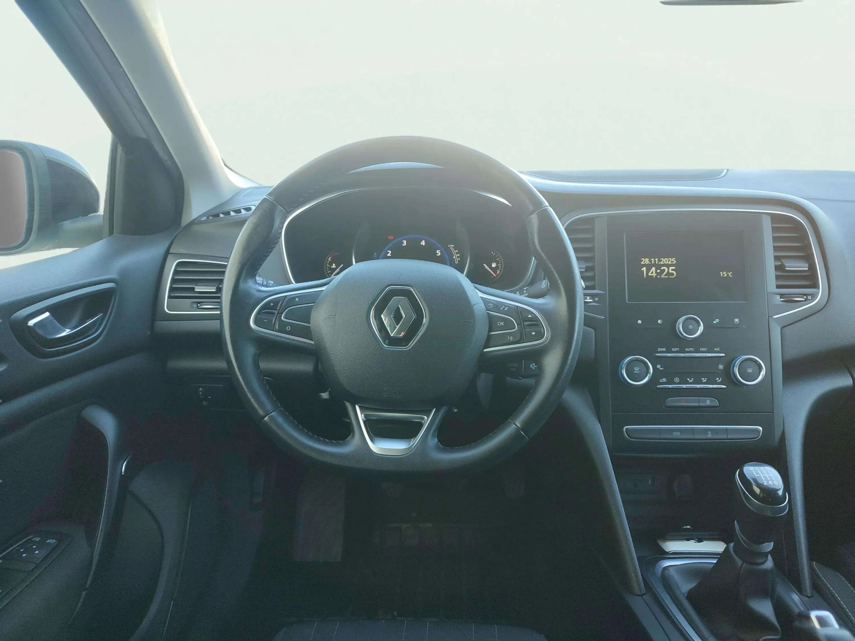 Renault Mégane Limited TCe GPF -SS - foto 8