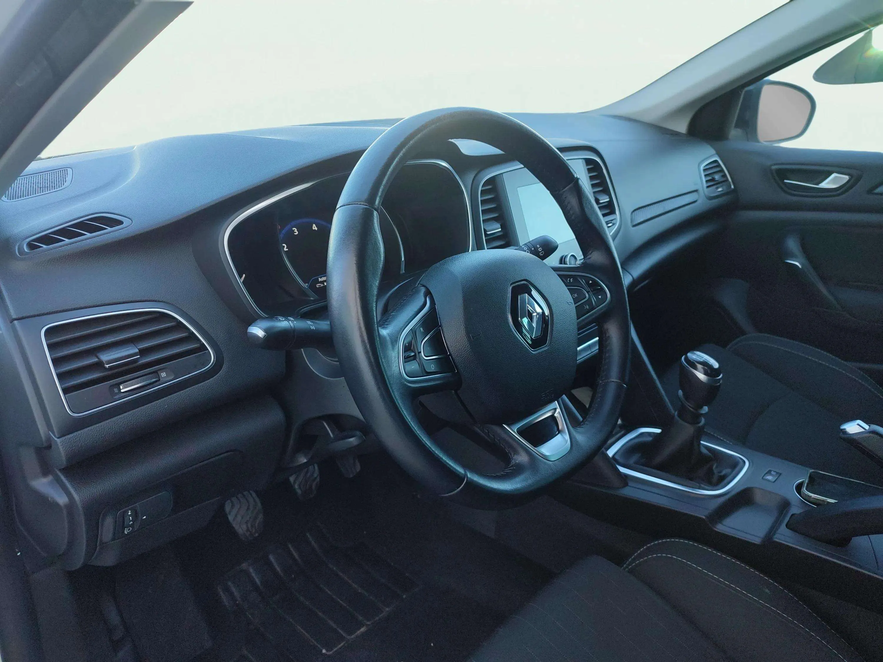 Renault Mégane Limited TCe GPF -SS - foto 6