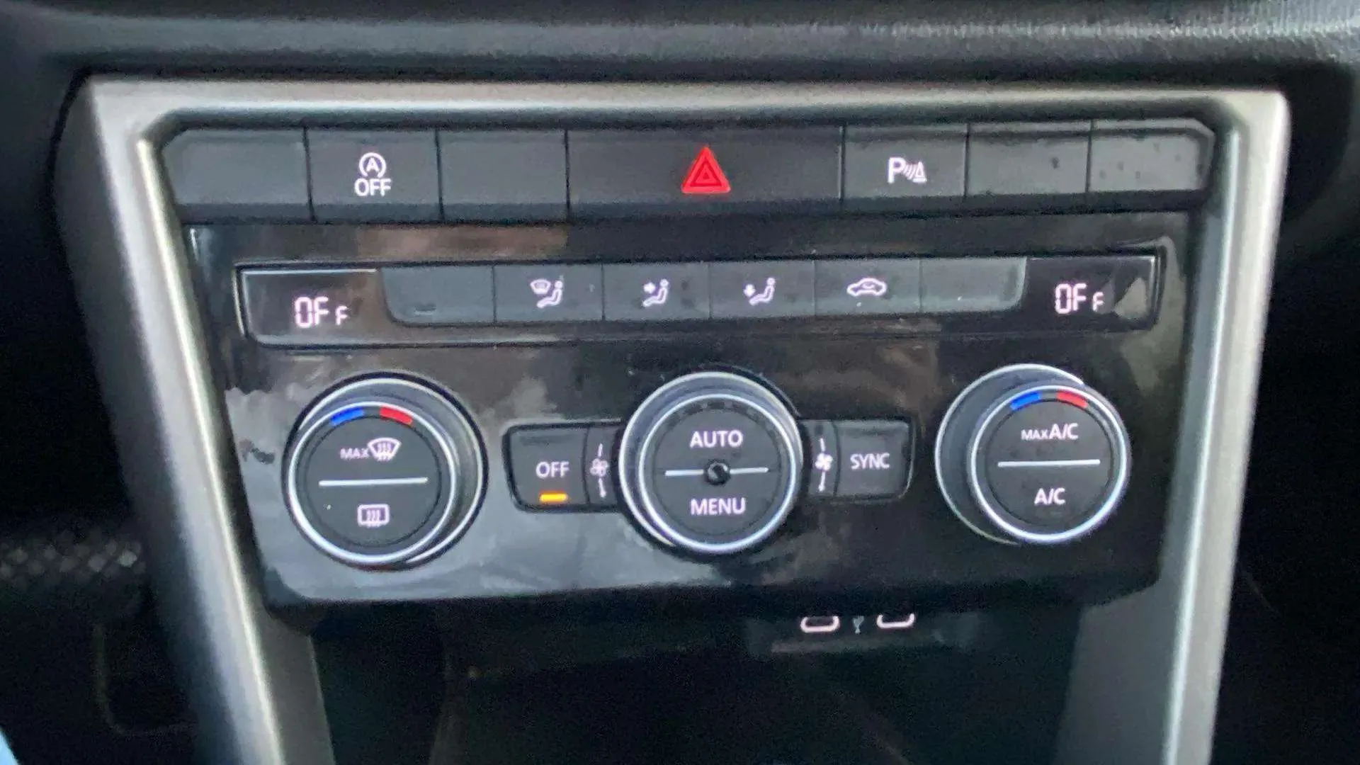 Volkswagen T-Roc Advance 1.5 TSI DSG - foto 22