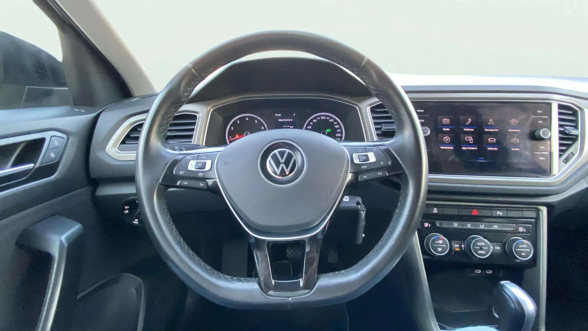 Volkswagen T-Roc Advance 1.5 TSI DSG - foto 11
